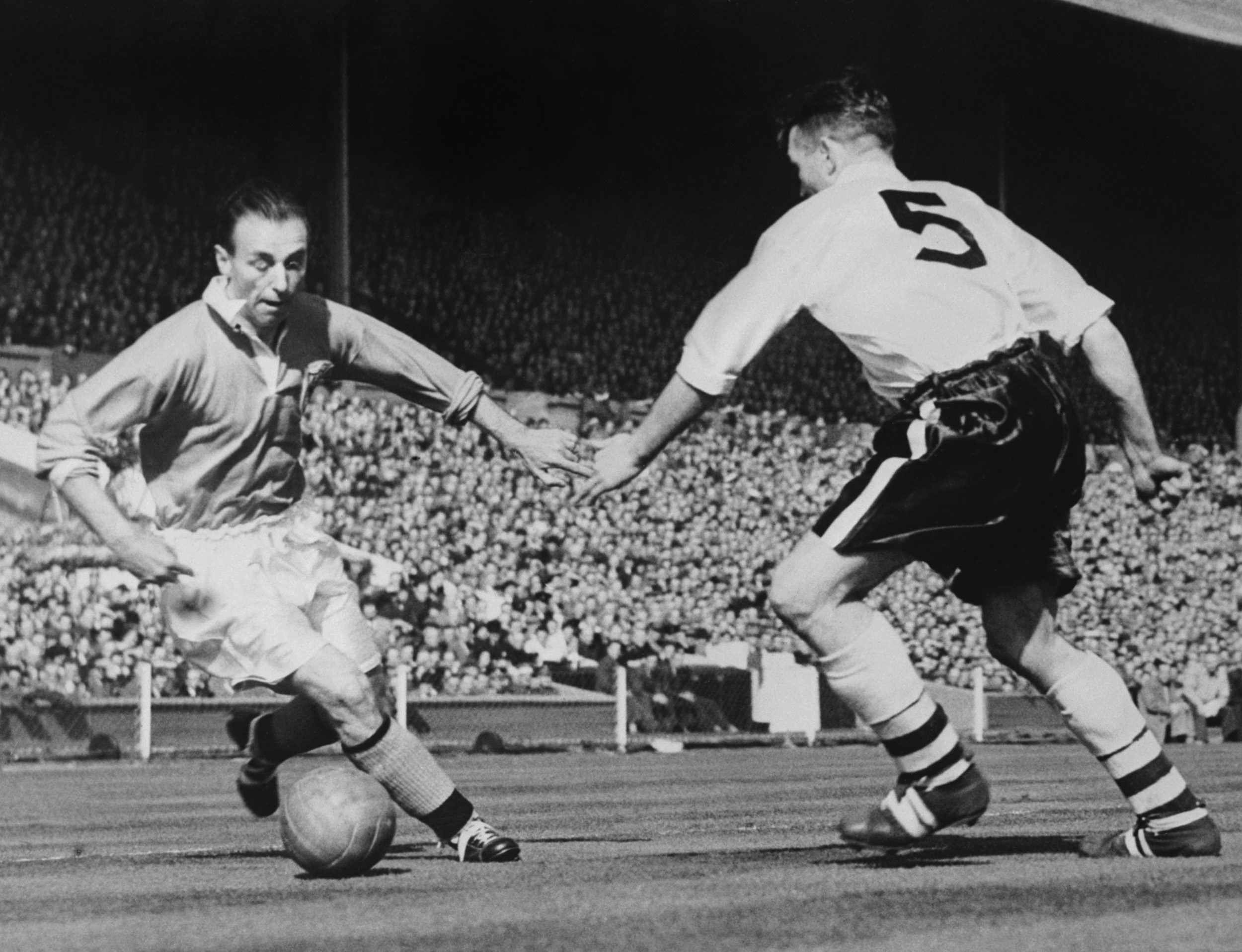 Sir Stanley Matthews, o Messi dos seus dias