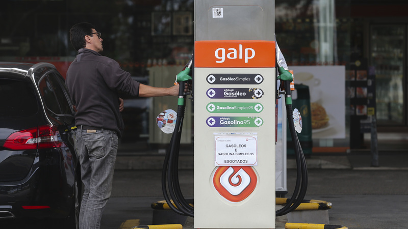 Homem morto a tiro junto a bomba de gasolina em Gondomar