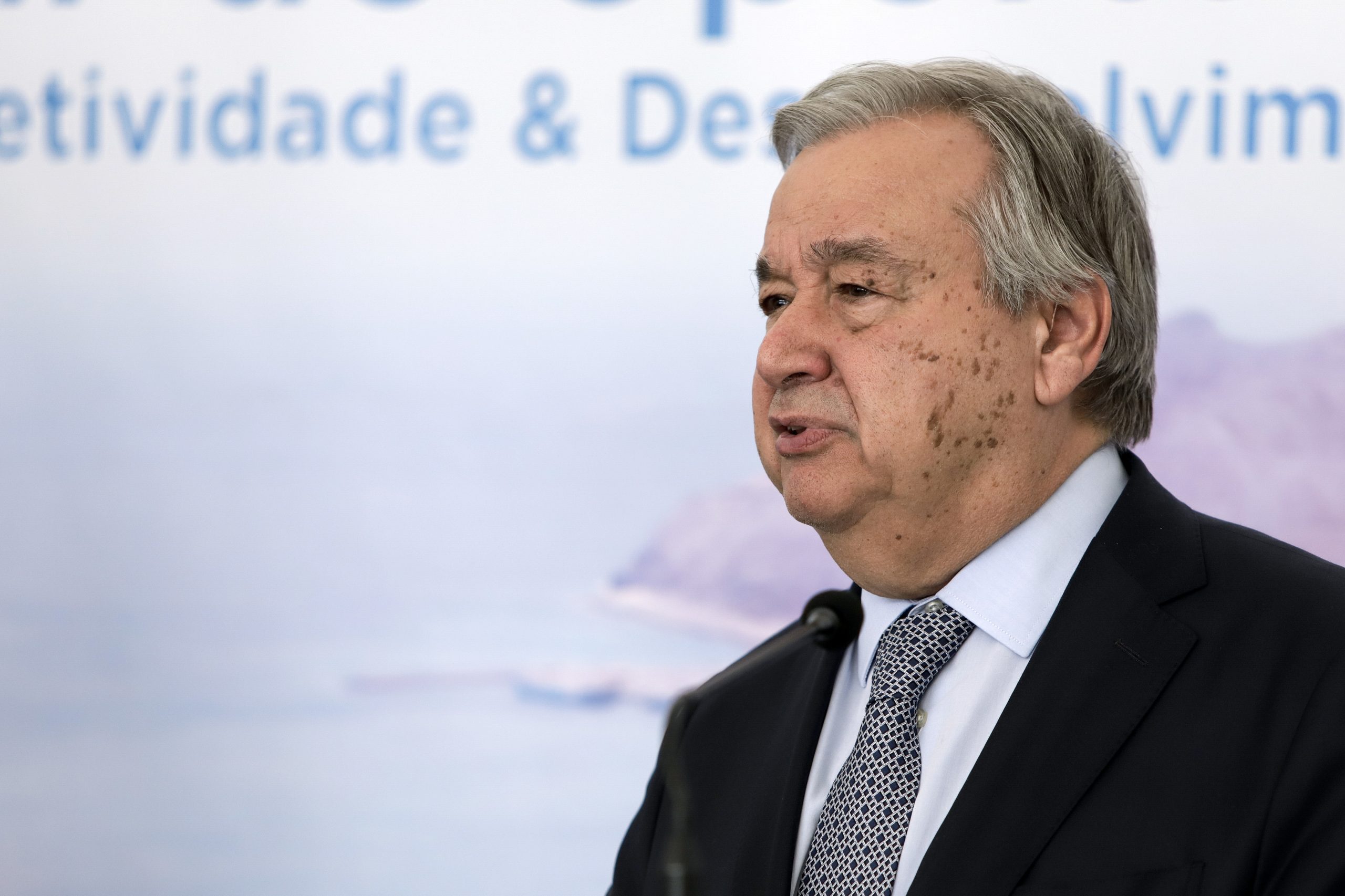 Guterres condena ataque contra helicóptero da ONU na RDC