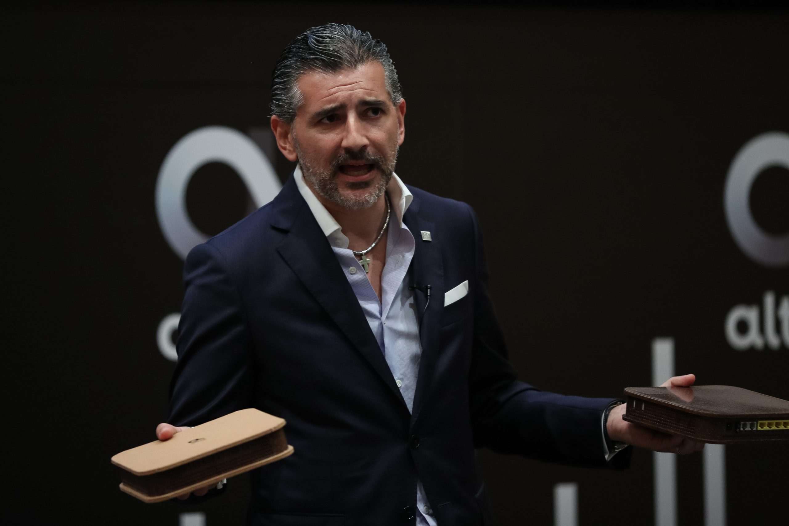 Covid-19: Altice diz que “não há qualquer indício” de iminência de restrições de serviços como Netflix