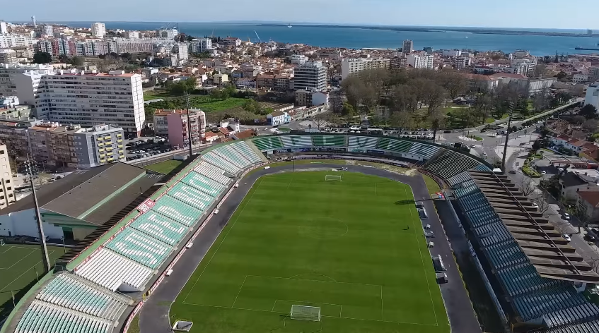 Vitória de Setúbal apto a inscrever jogadores após regularizar situação