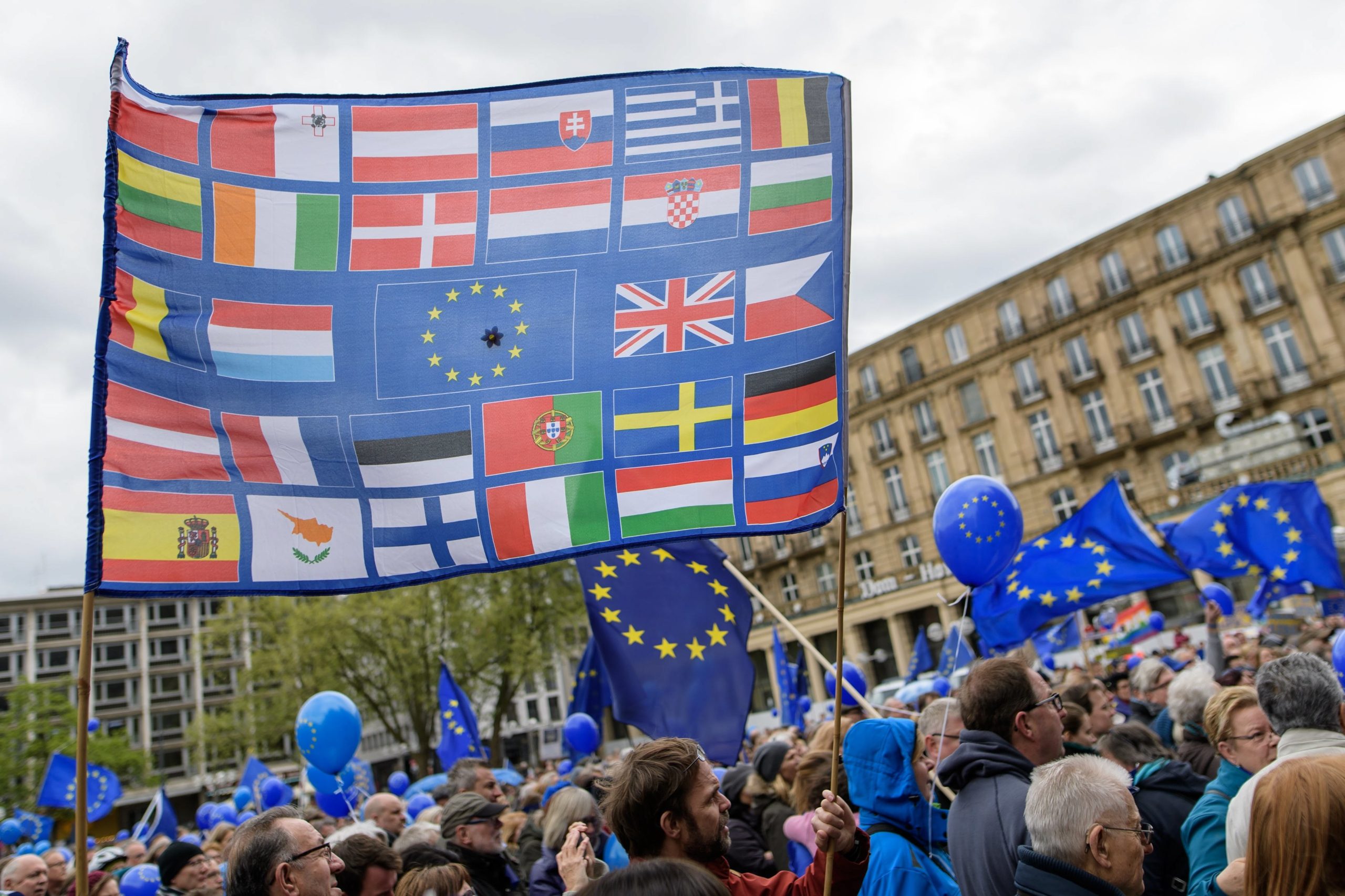 União Europeia vive “era de ouro” para nacionalismos, mas eurocéticos enfrentam resistências