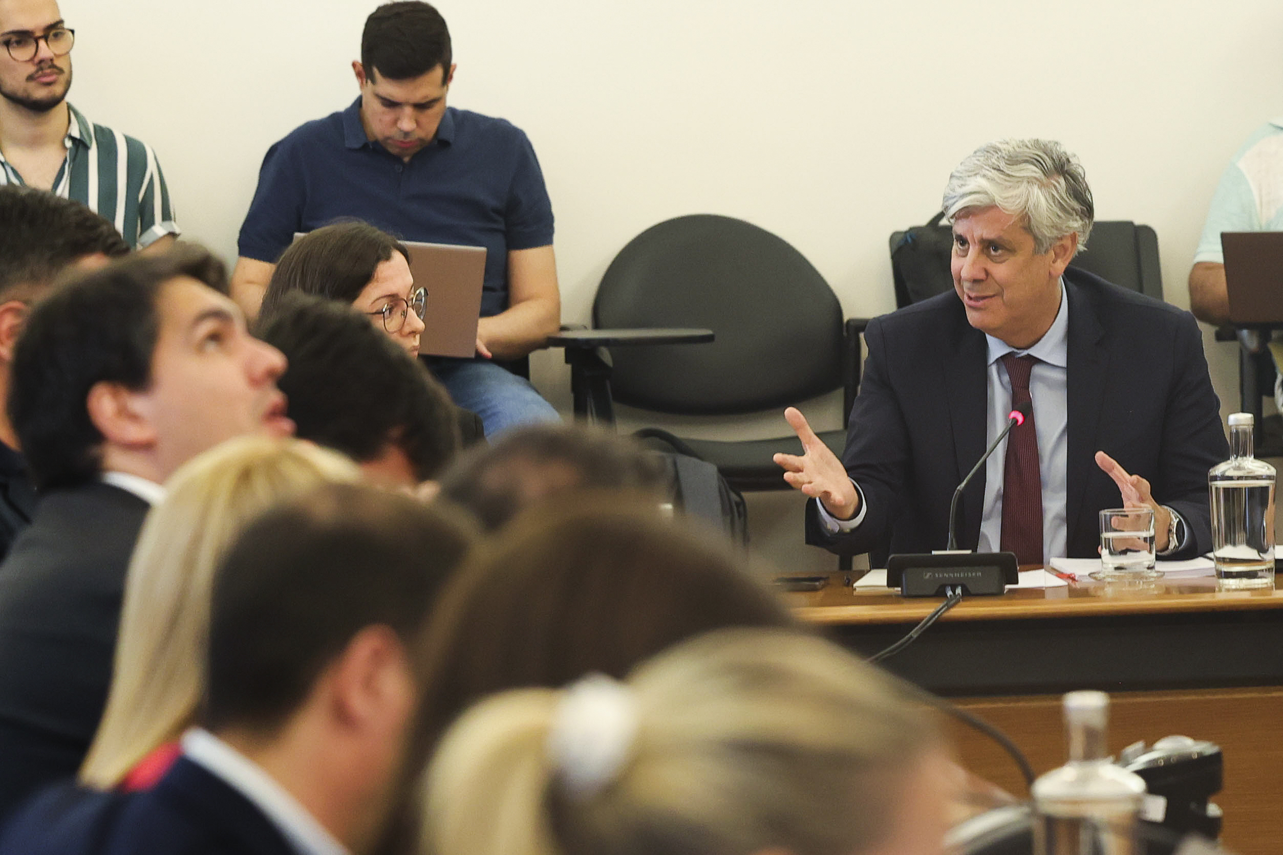 Expectativa quando Centeno saiu do Governo era que TAP usasse 900 milhões de euros e que os mesmos fossem devolvidos