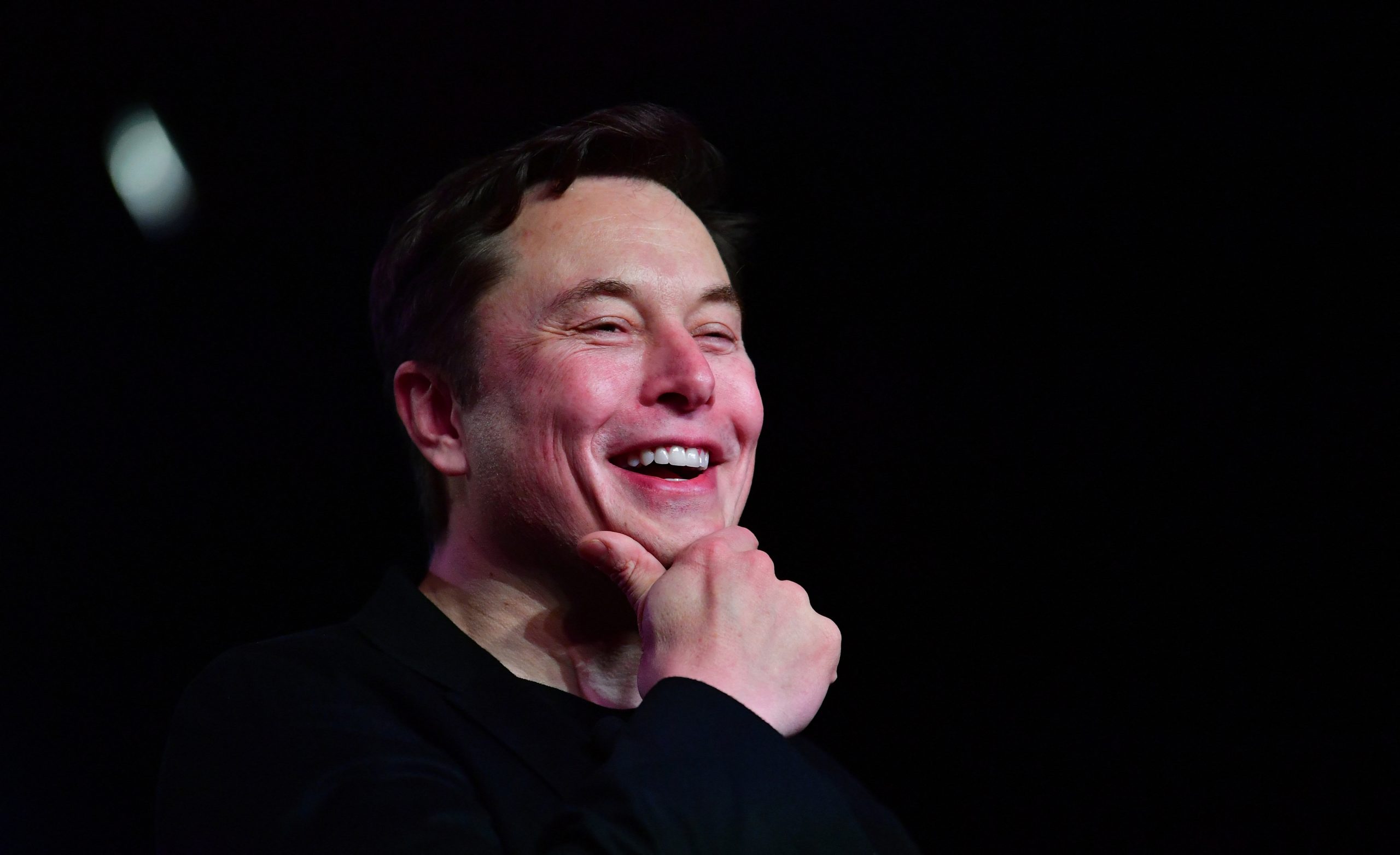 Chips de Elon Musk vão ser testados em humanos, mesmo depois de todas as polémicas