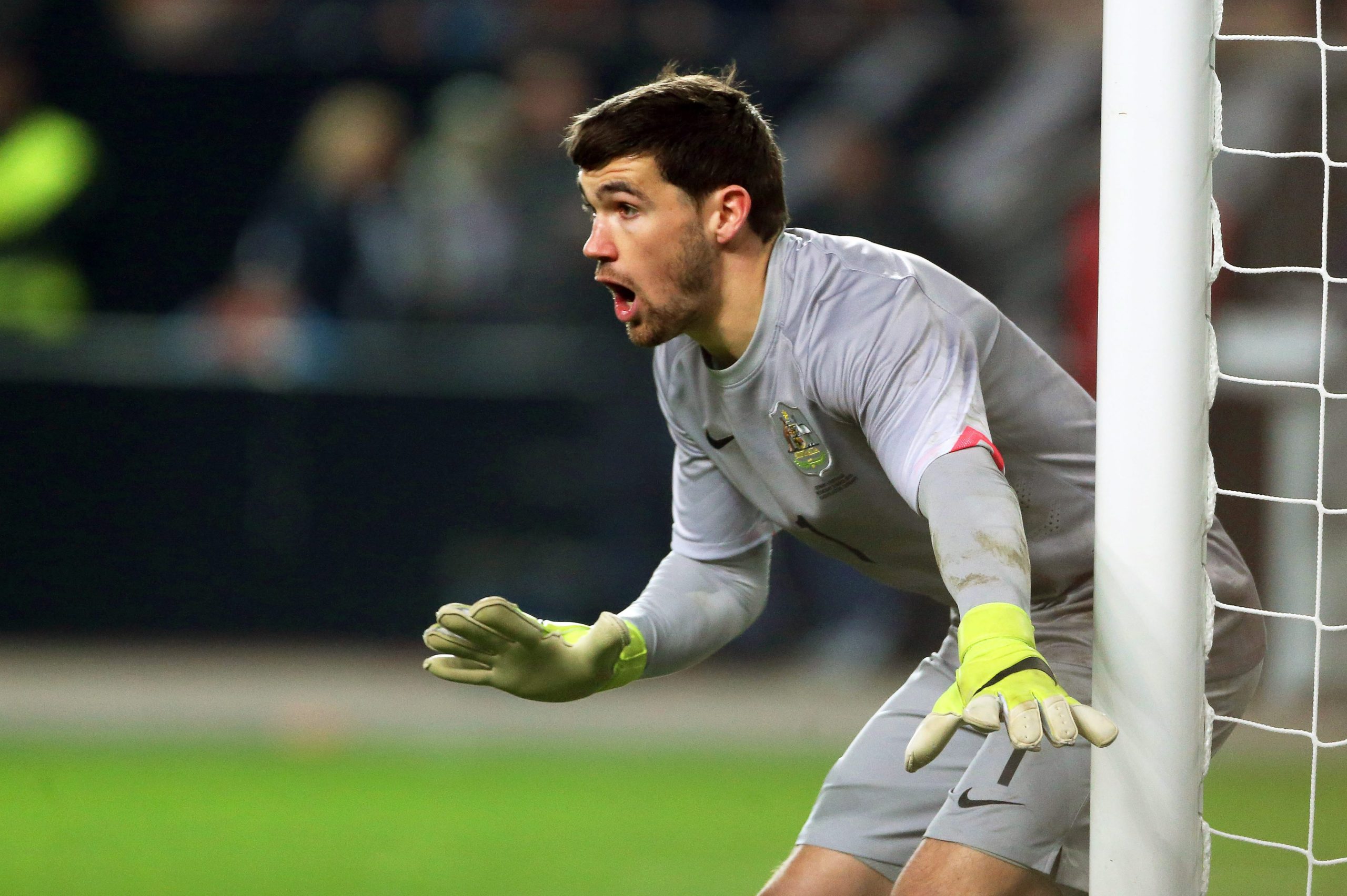 Mathew Ryan vai doar 310 euros à Austrália por cada defesa (de todos os guarda-redes) efetuada na próxima jornada