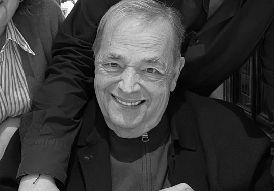 Morreu o fundador do Solar dos Presuntos. “Uma grande parte do senhor Evaristo ficará para sempre na mesa do canto”