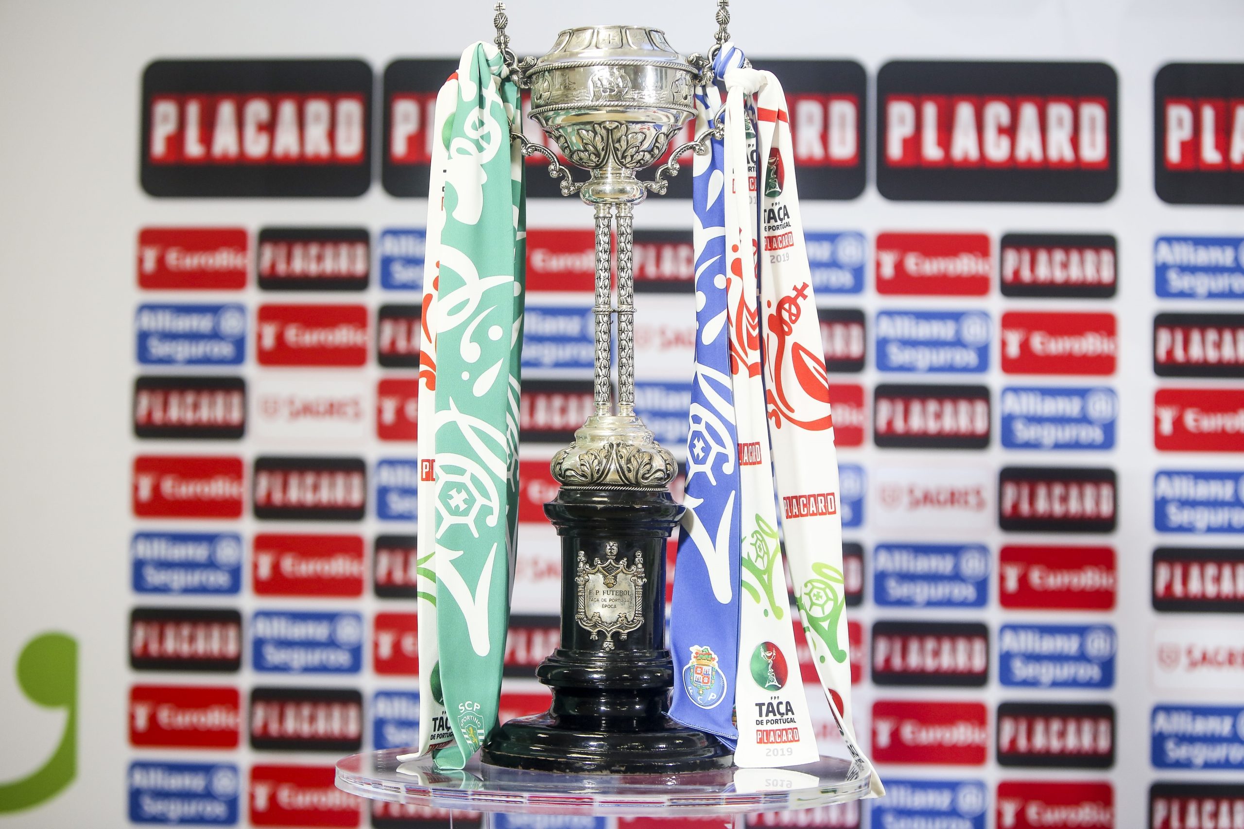 Na Festa da Taça, com oito também dá: Sertanense elimina Farense a jogar com apenas oito jogadores