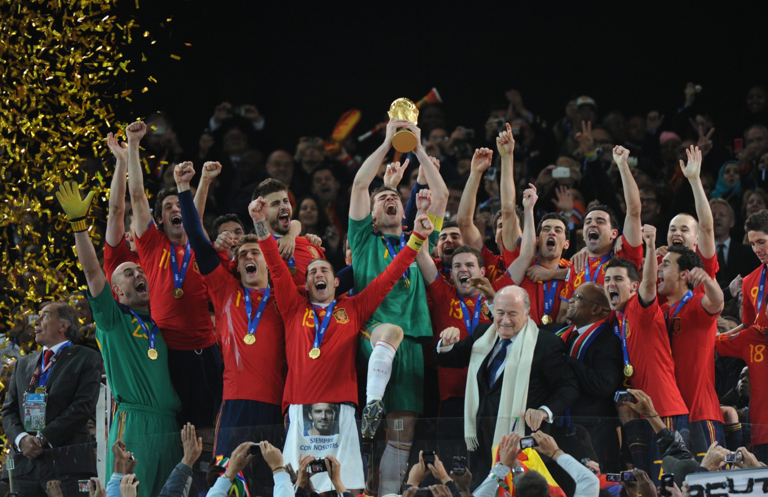 Vuvuzelas, uma super-Espanha e os famosos “sete-a-um”. Assim foi o Mundo futebolístico, de 2010 a 2014