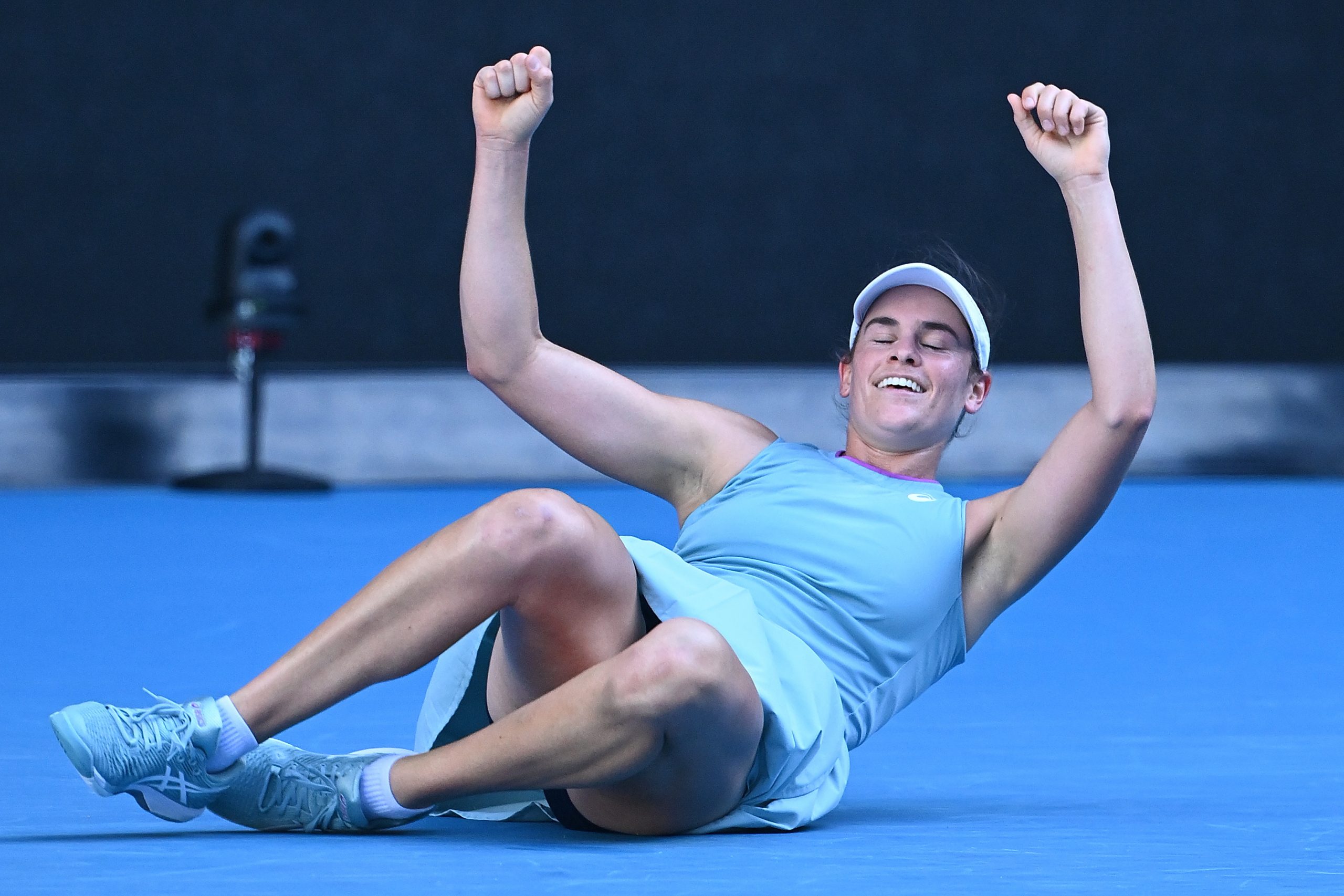 Jennifer Brady vence Muchova e vai disputar final contra Osaka