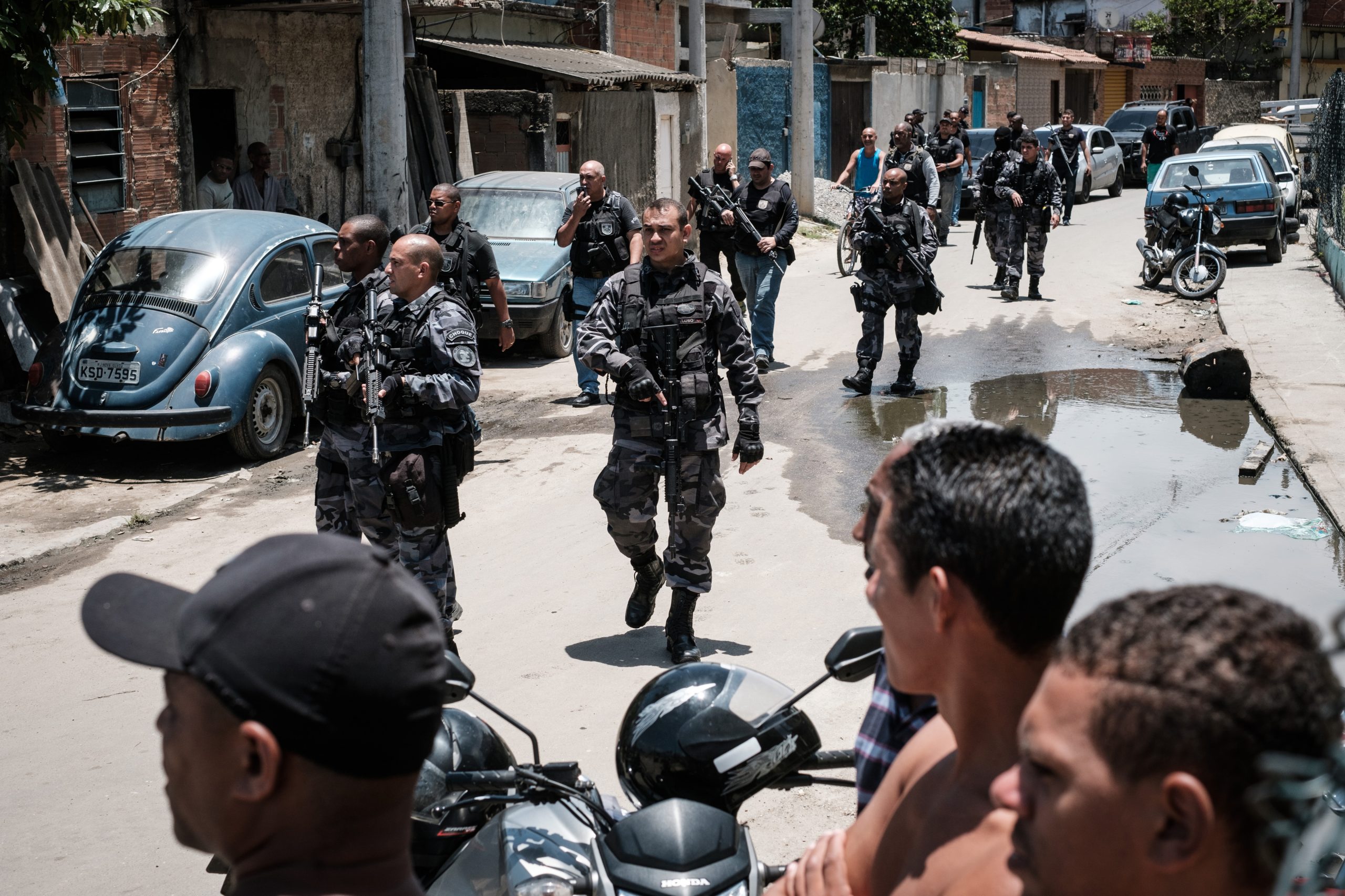 Rio de Janeiro: Dois mortos em tiroteio na Cidade de Deus, um deles filho de cantora “funk”