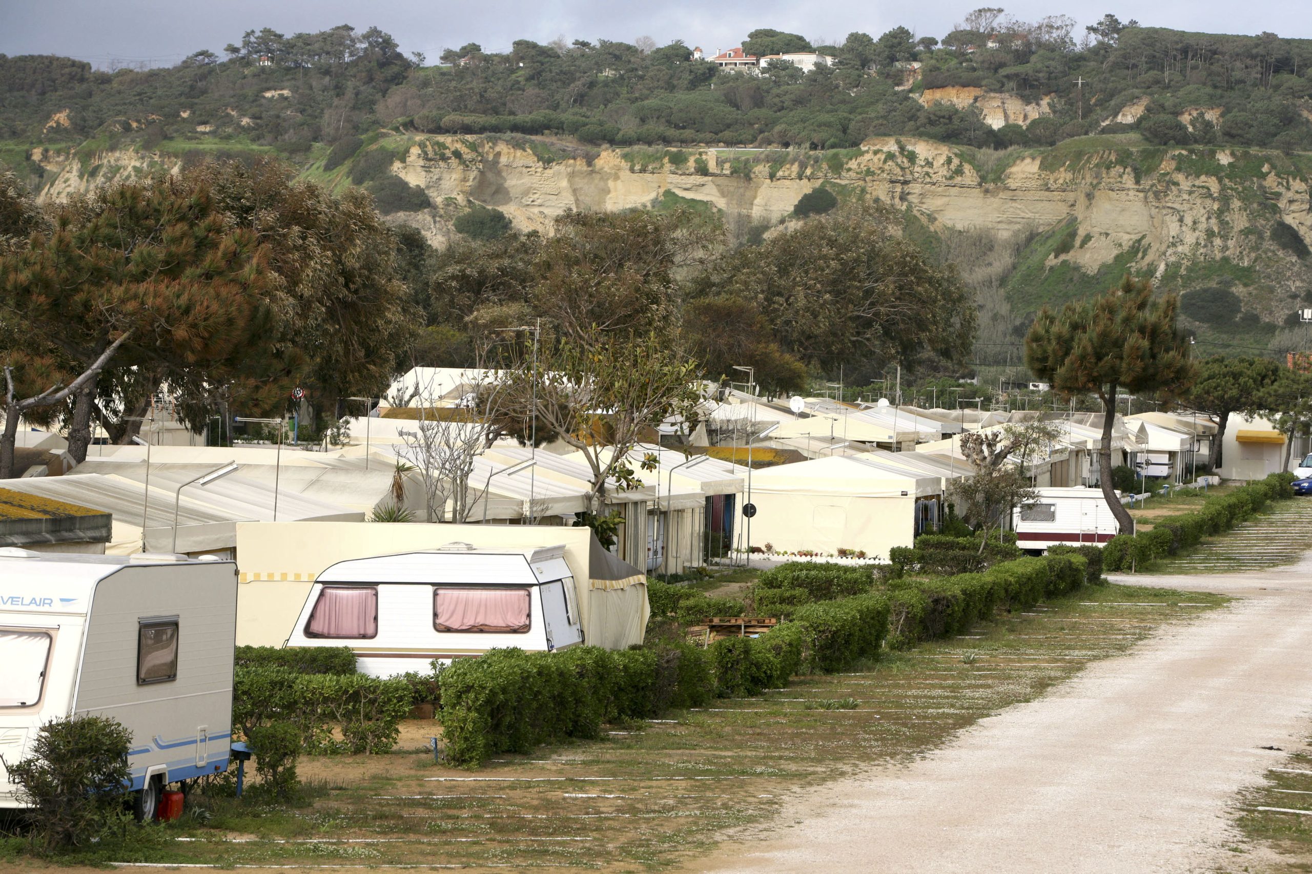 Costa da Caparica. Deslizamento de terras destrói três casas e deixa 20 desalojados