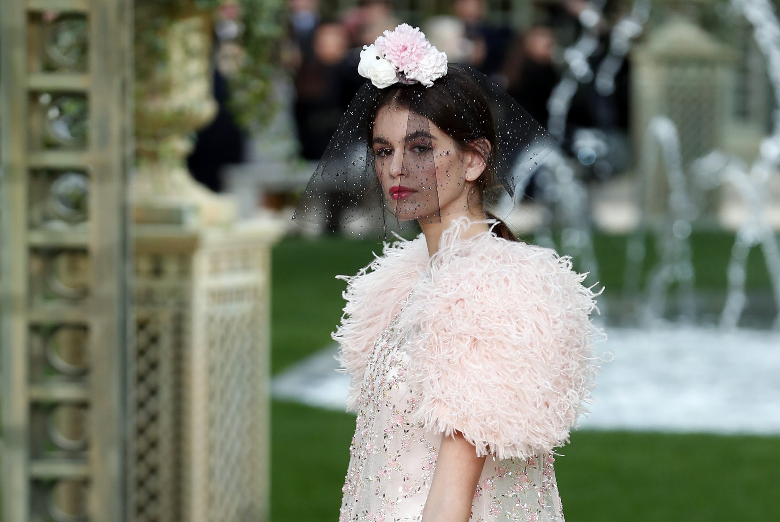 Chanel alia-se à Farfetch para alavancar presença digital