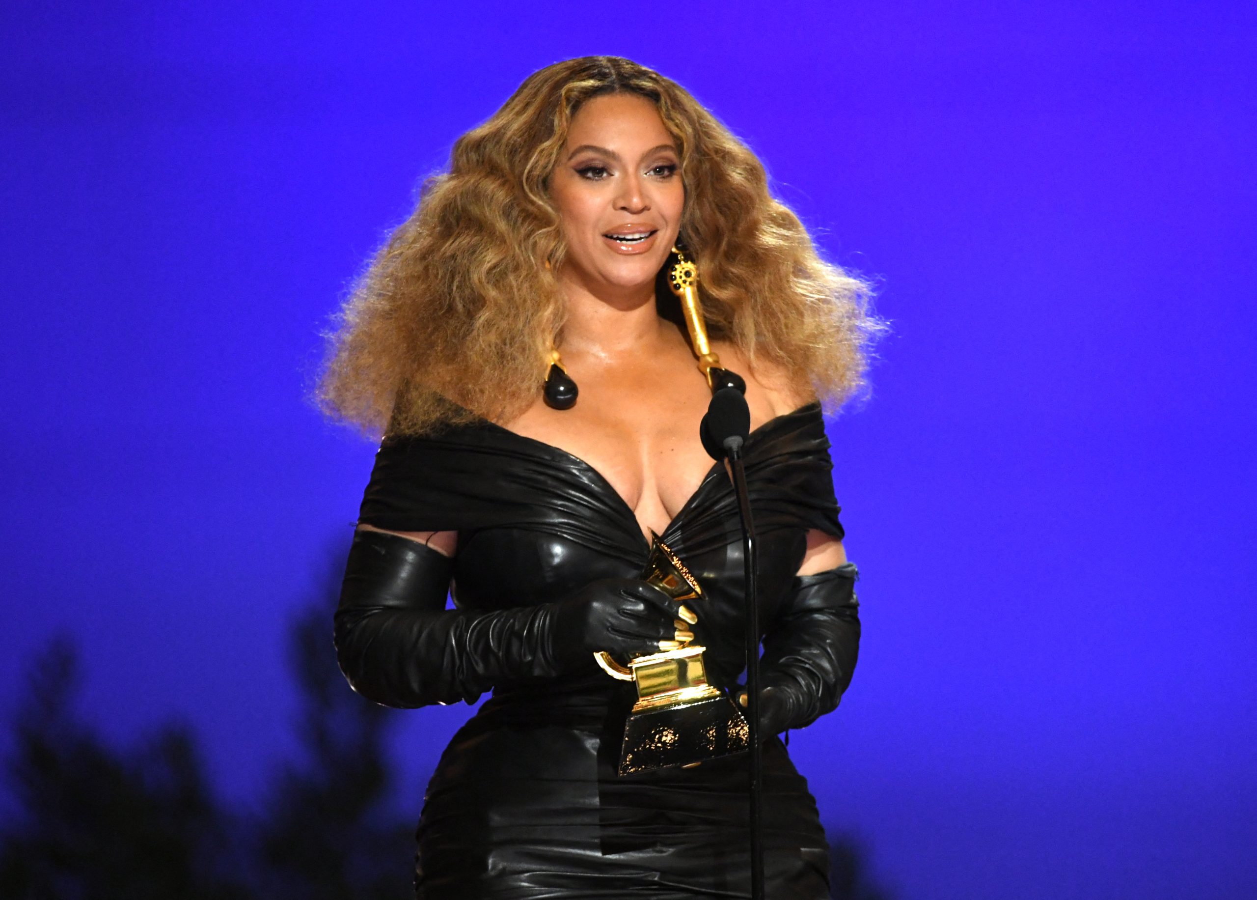 Grammys: Beyoncé faz história numa noite de vitórias no feminino. Portugueses sem prémios