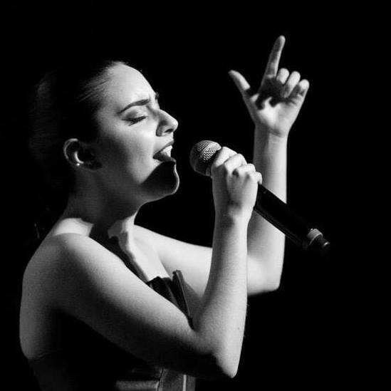 Mara Pedro estreia-se como autora no álbum “Tic-Tac” que apresenta no Museu do Fado