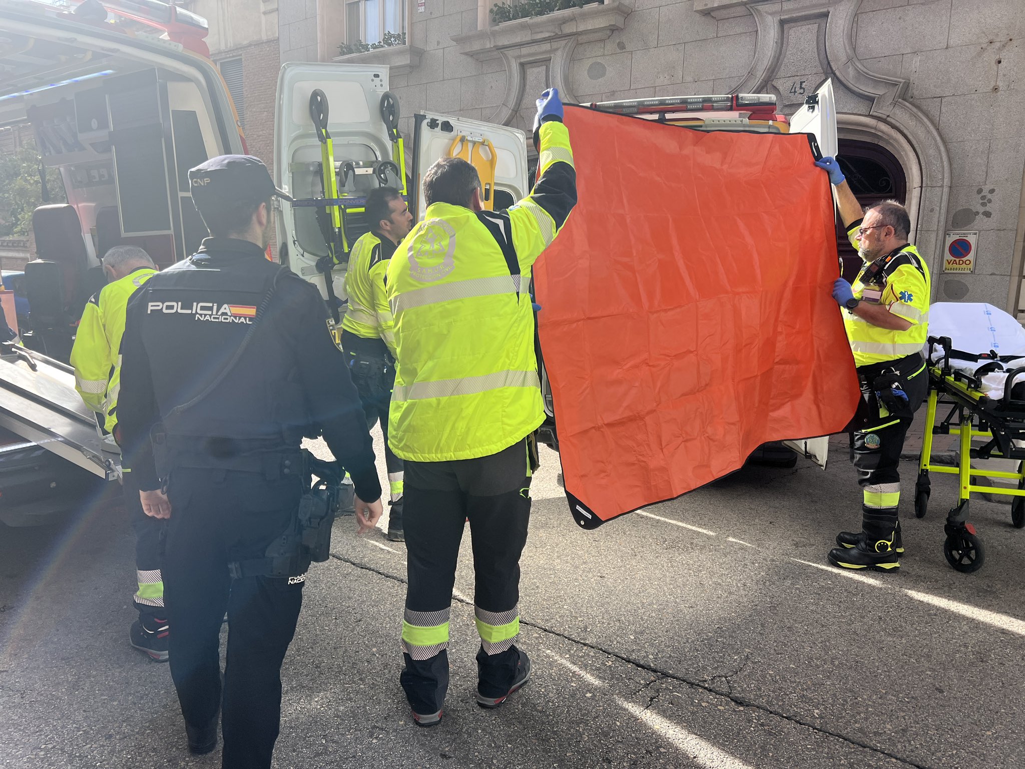 Antigo vice-presidente do Parlamento Europeu baleado na cara em Madrid