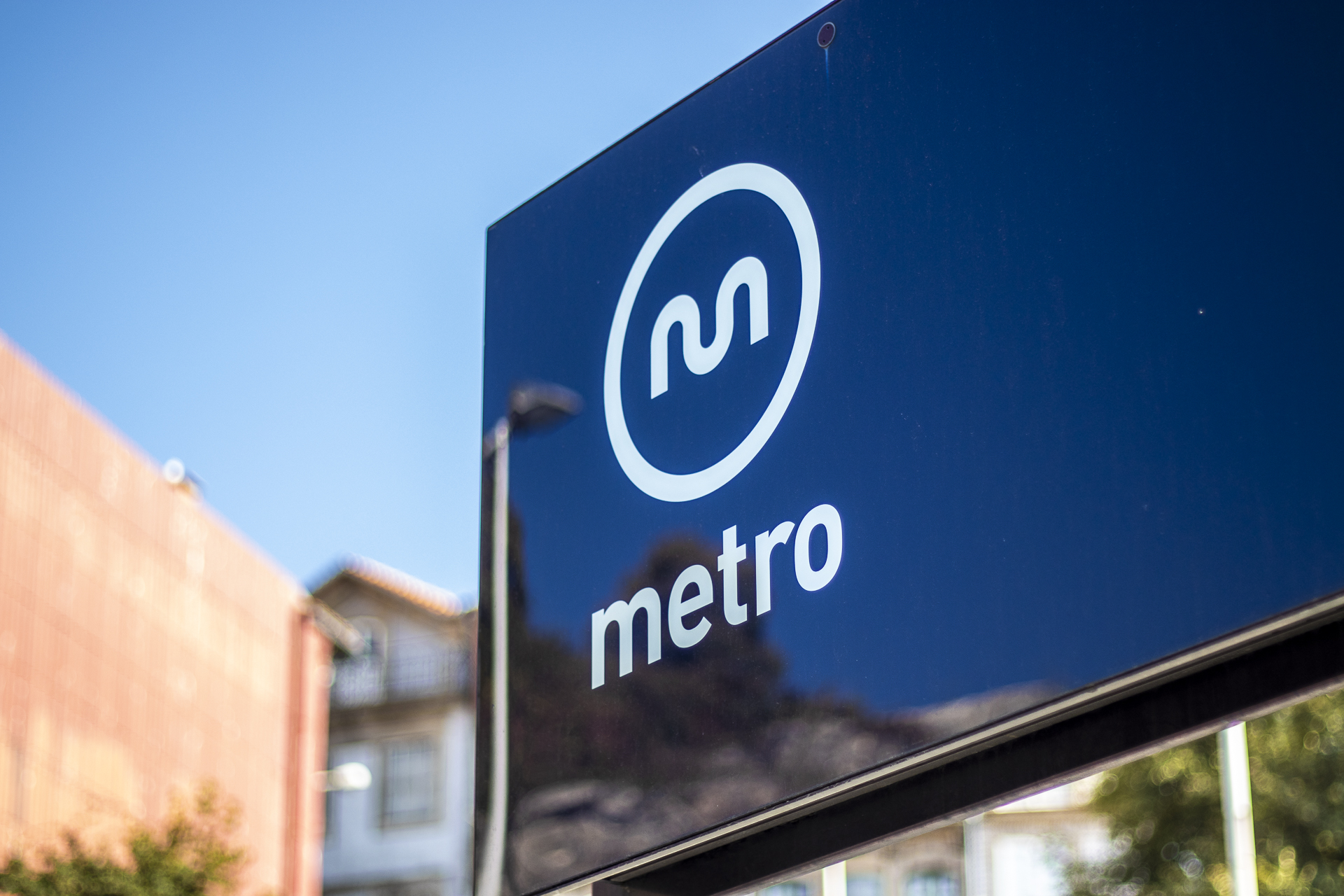Metro do Porto estuda solução para antigo corredor ferroviário da Trofa