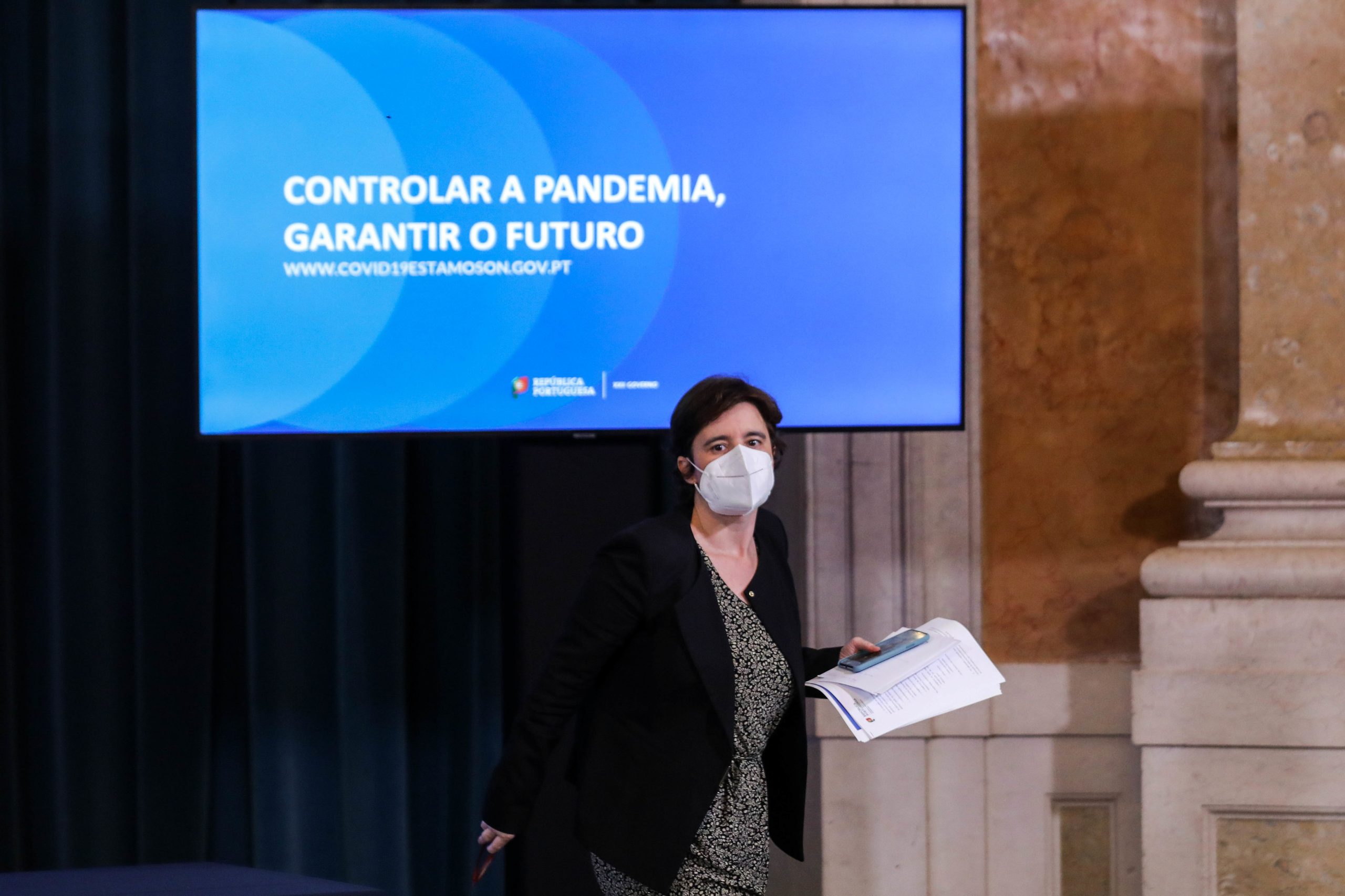 Covid-19: Governo envia já hoje medidas de alívio das restrições para promulgação do chefe de Estado