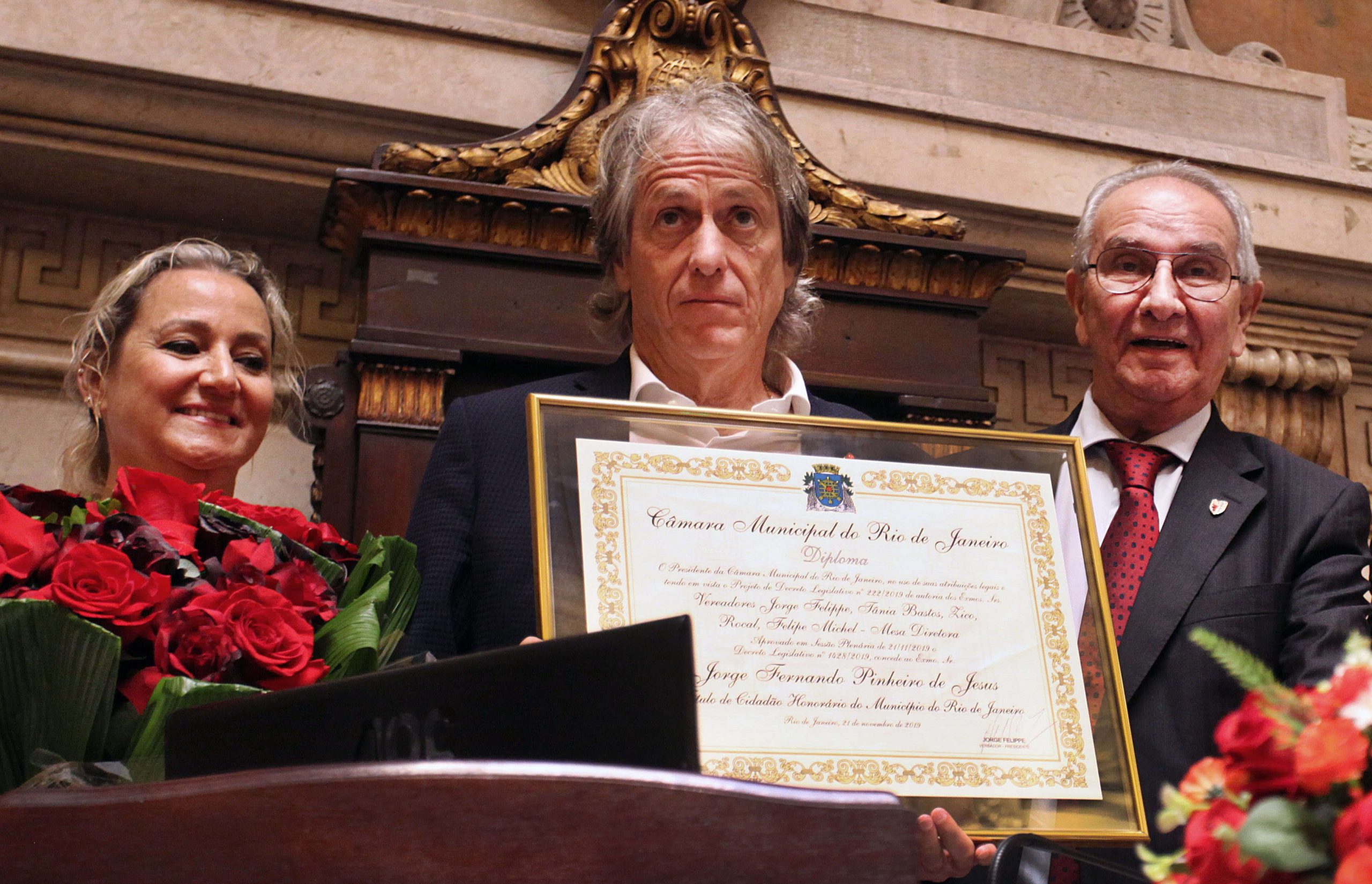 Jorge Jesus é campeão do continente e do país — agora, é também cidadão honorário do Rio