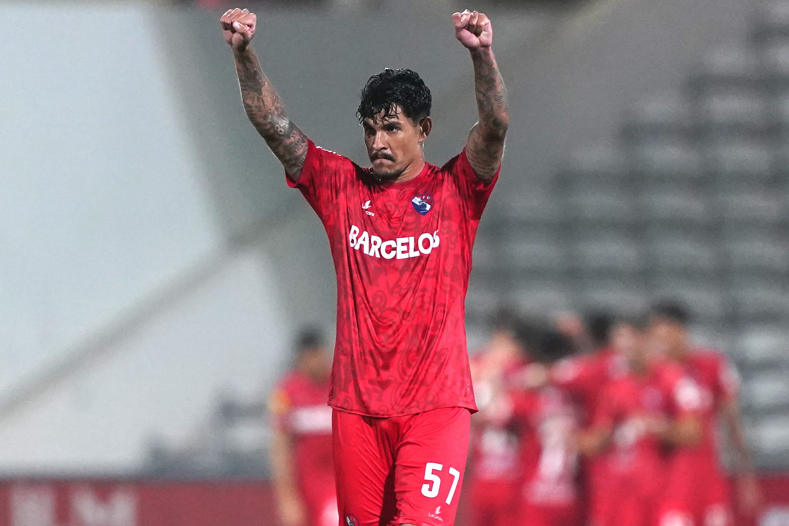 Médio Matheus Bueno anuncia rescisão com Gil Vicente