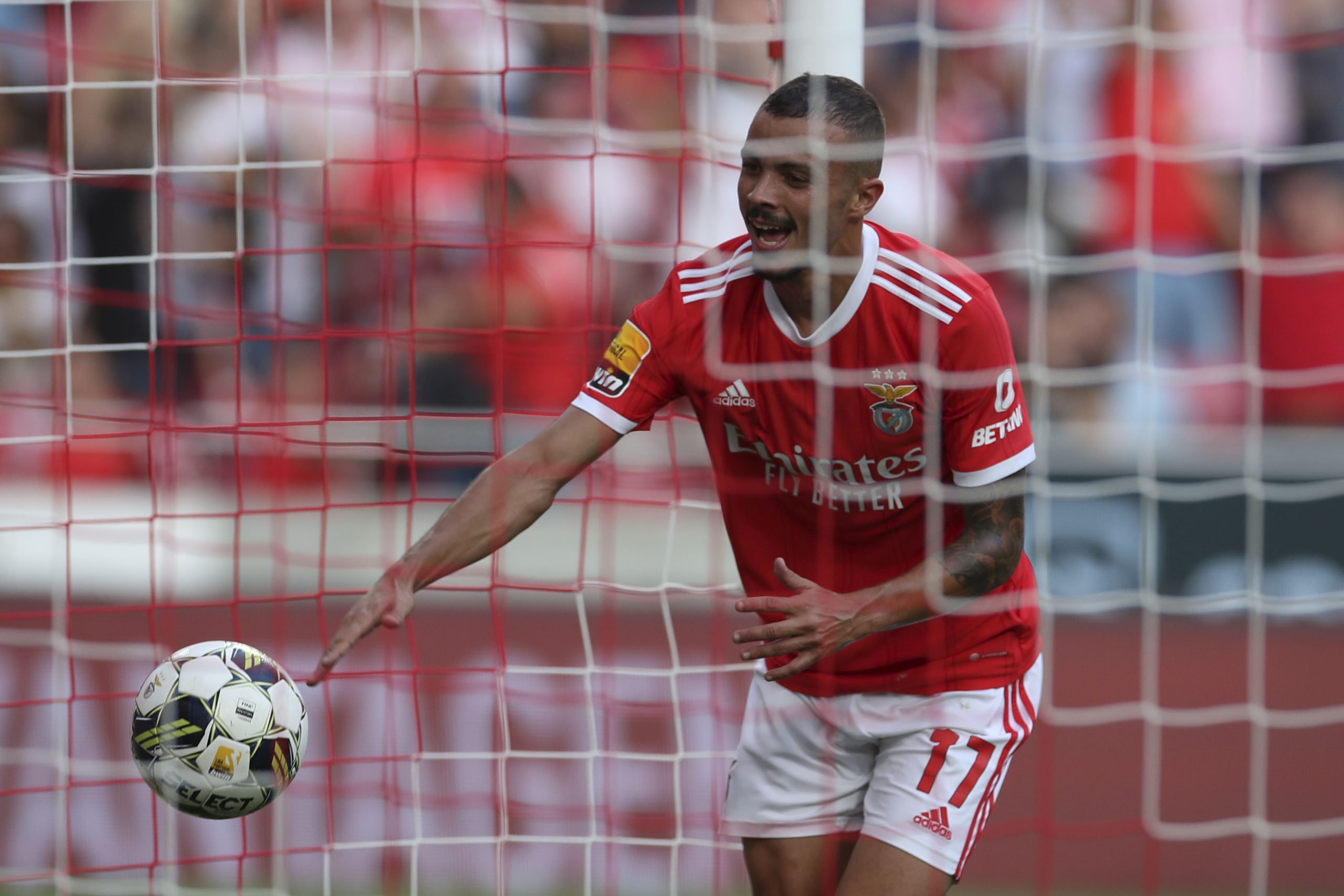 Diogo Gonçalves transfere-se do Benfica para o Copenhaga
