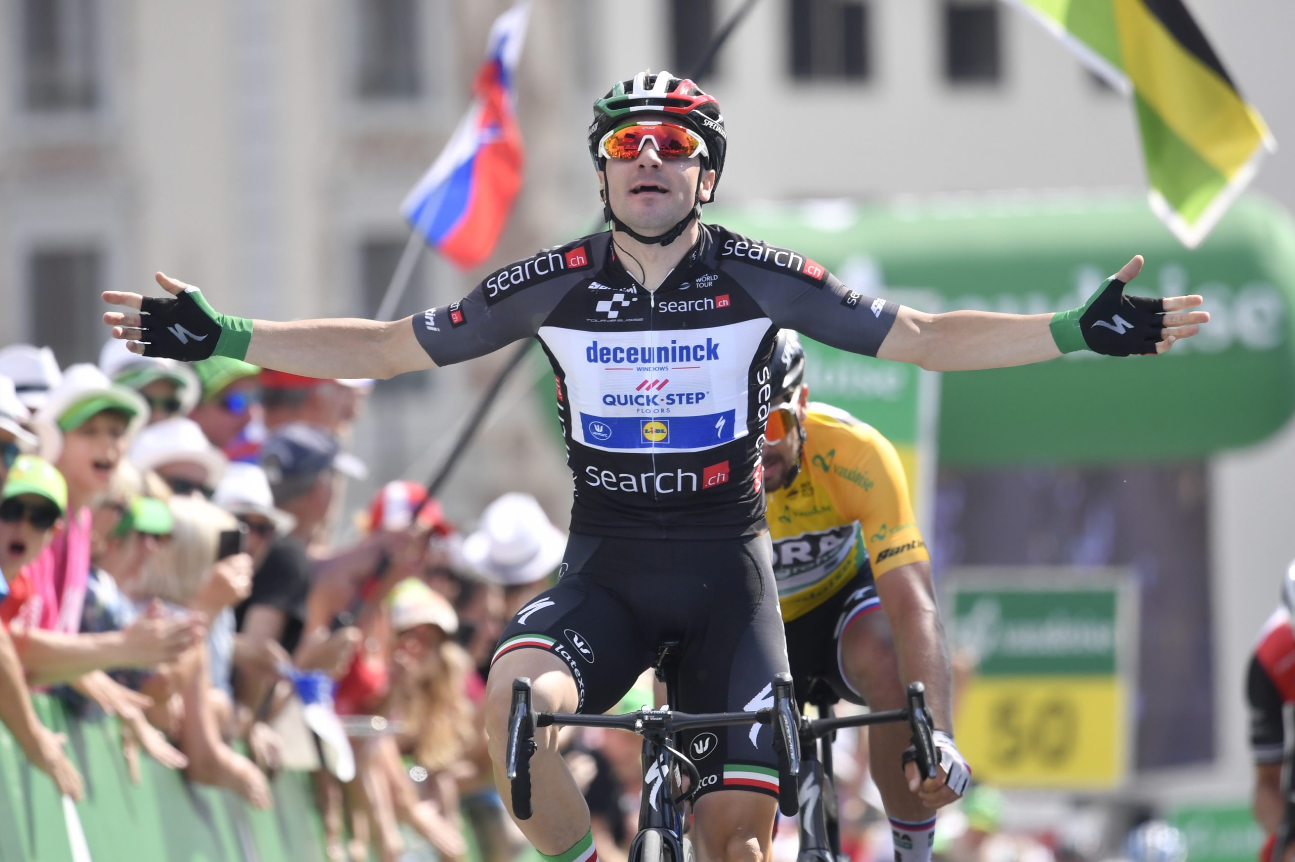 Viviani volta a vencer etapa e Sagan mantém liderança da Volta à Suíça