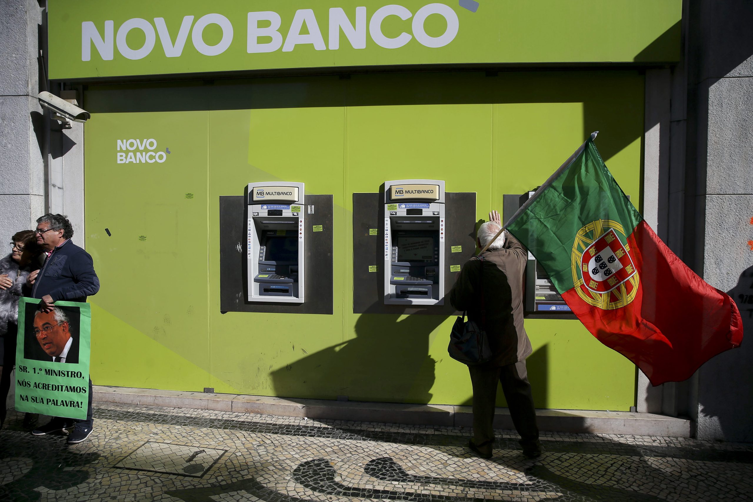 BES: Lesados têm até 12 de abril para aderirem ao fundo de recuperação de créditos