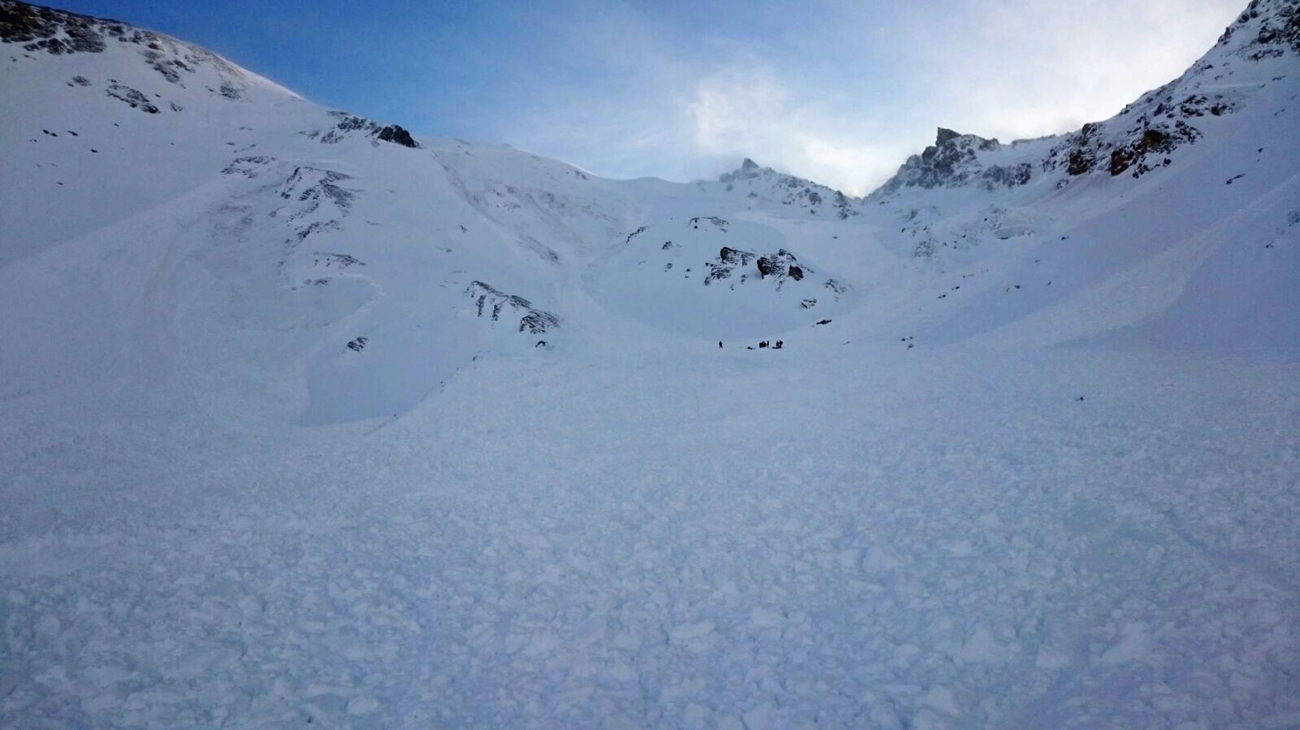 Avalanche nos Alpes austríacos faz pelo menos três mortos e um desaparecido
