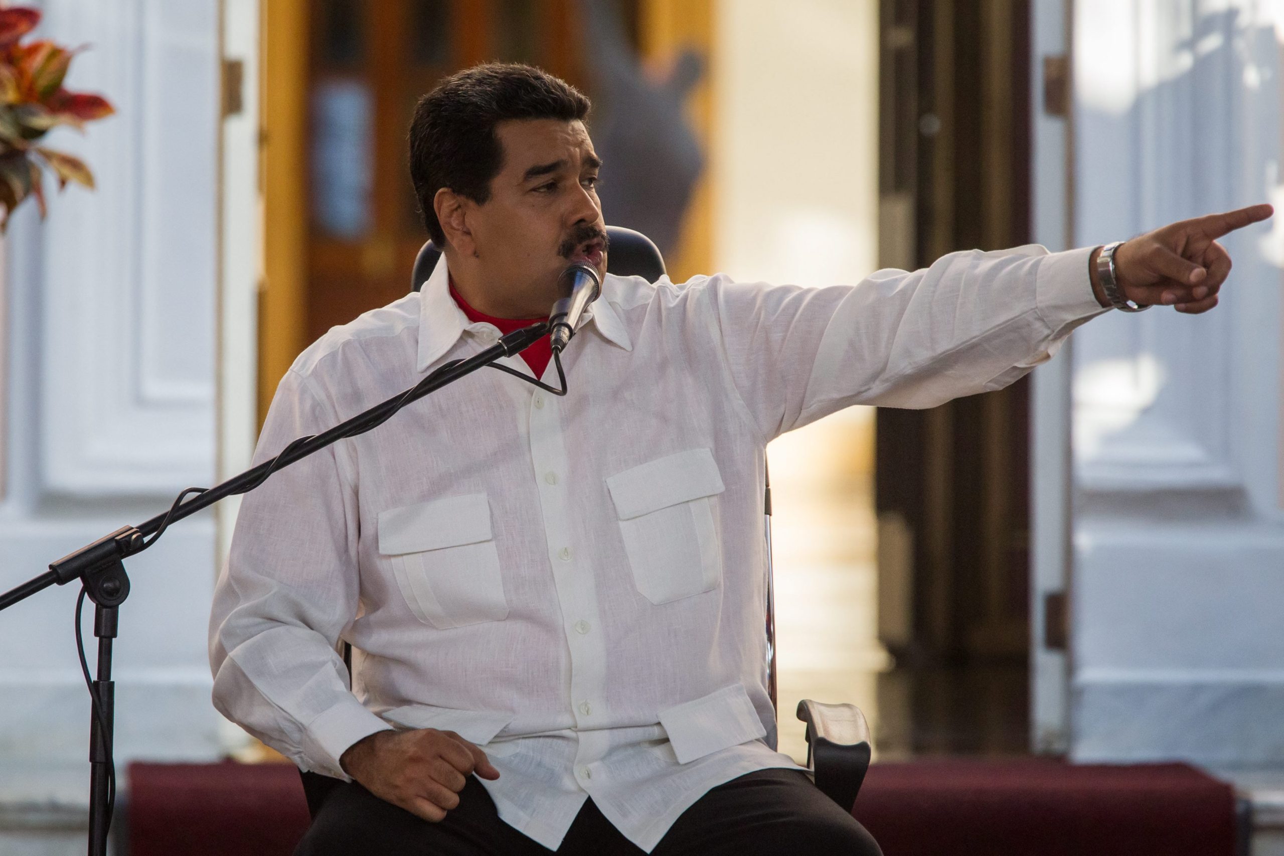 Nicolás Maduro: ” A CNN que não meta o nariz na Venezuela”