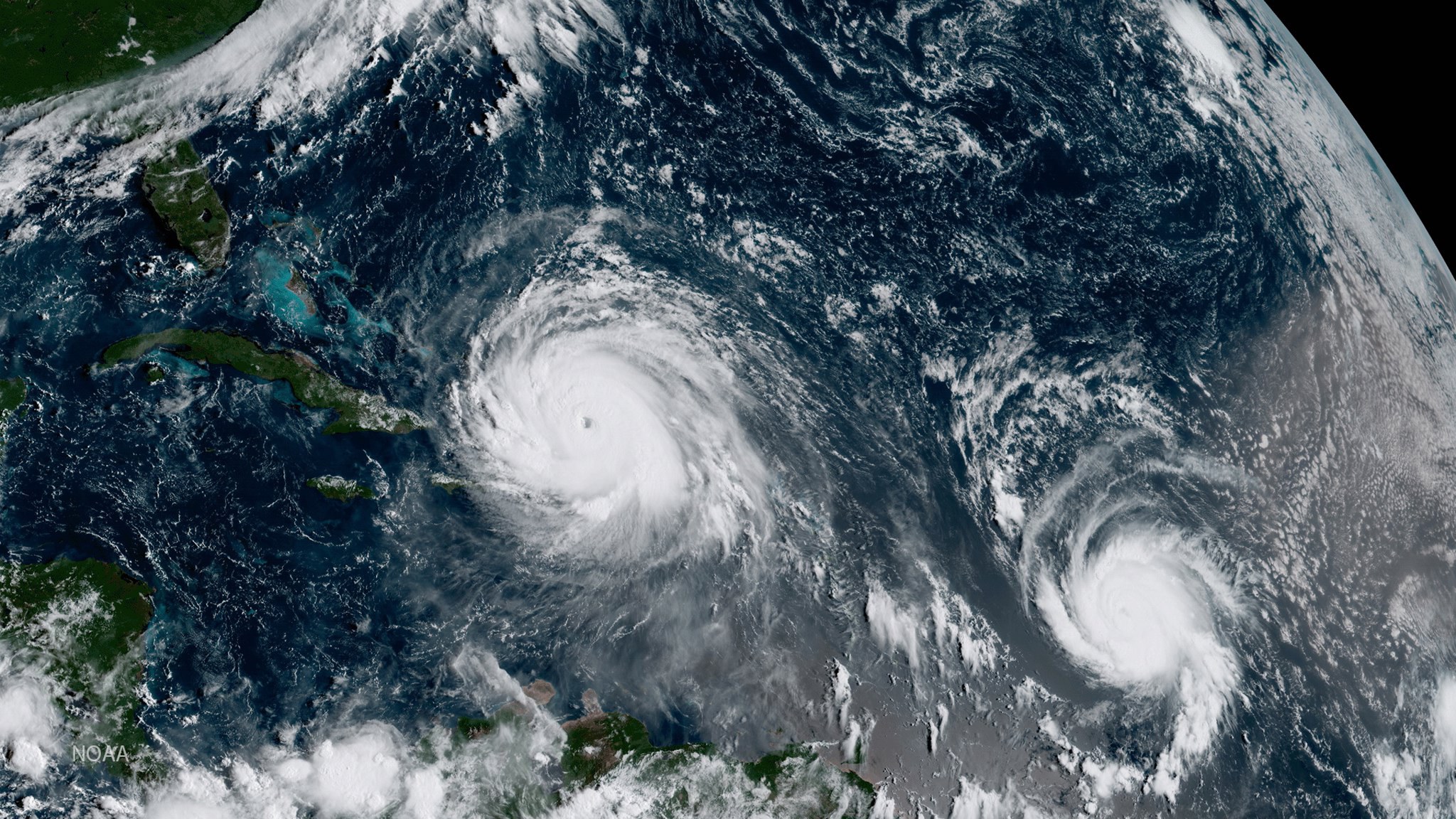Irma baixa de categoria a caminho da Florida