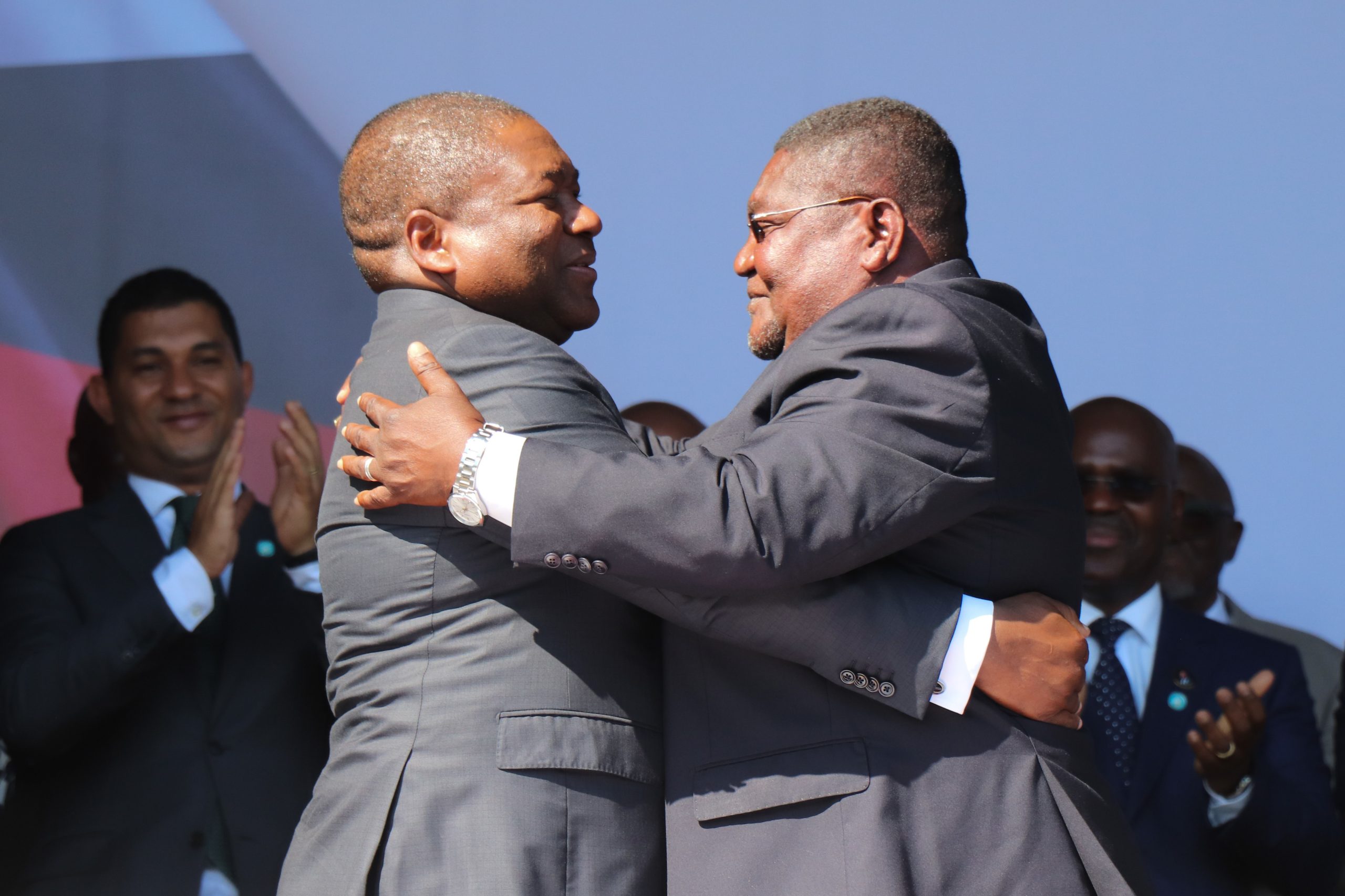 Governo de Moçambique e Renamo assinam hoje acordo final de paz