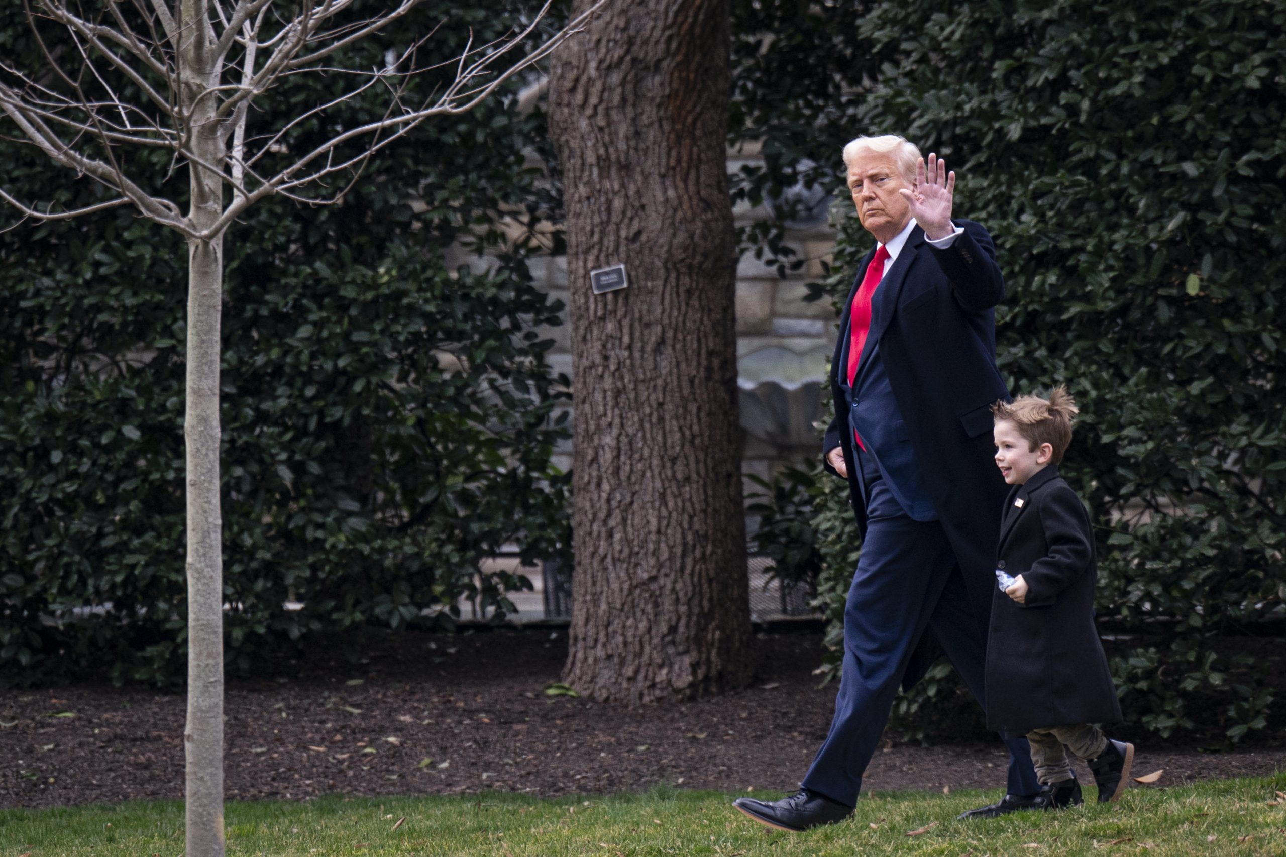 EUA lançam ataques contra Iémen com Trump a prometer “força letal esmagadora”