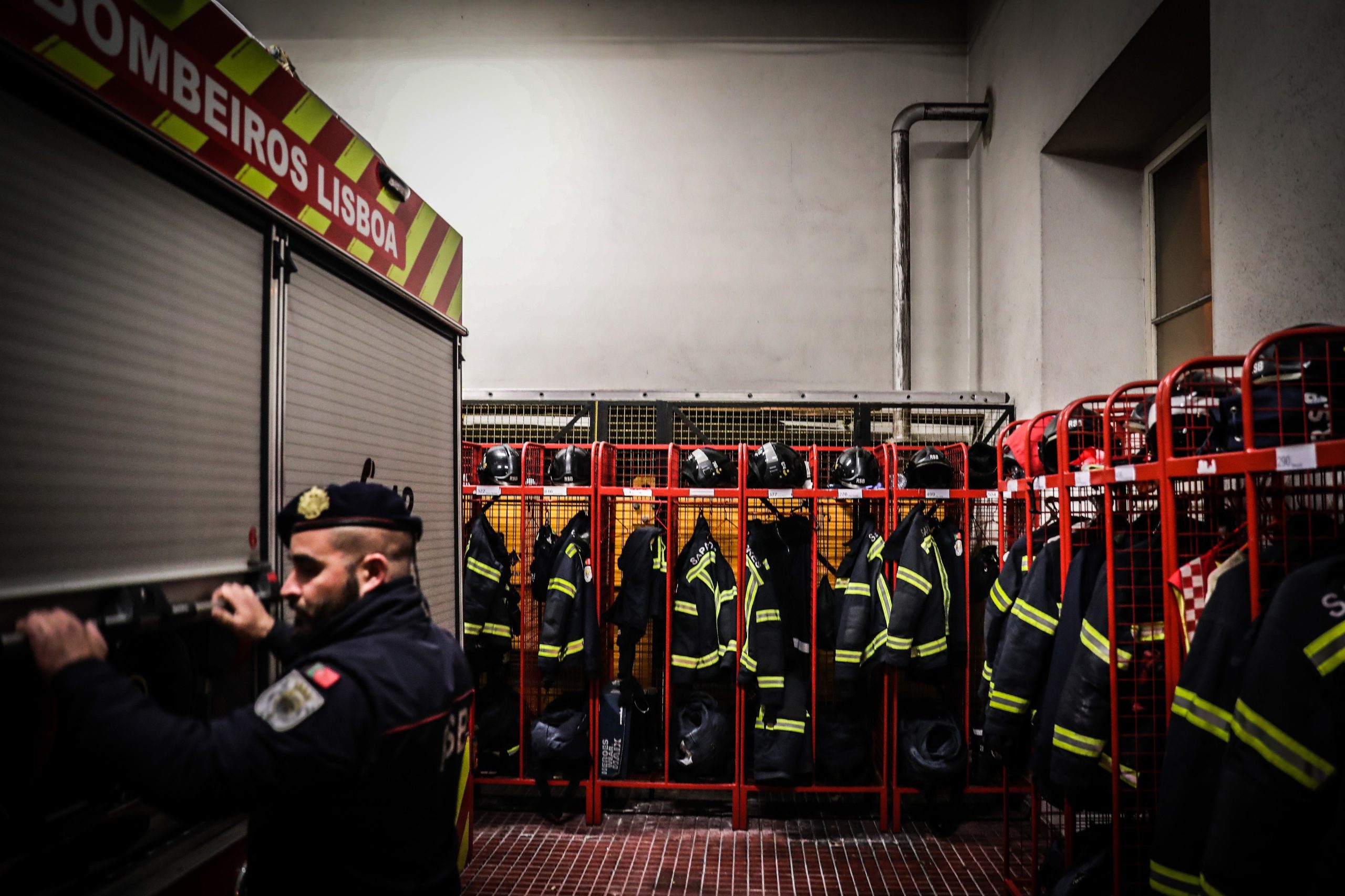Bombeiros profissionais aderem à greve da função de pública de 31 de janeiro