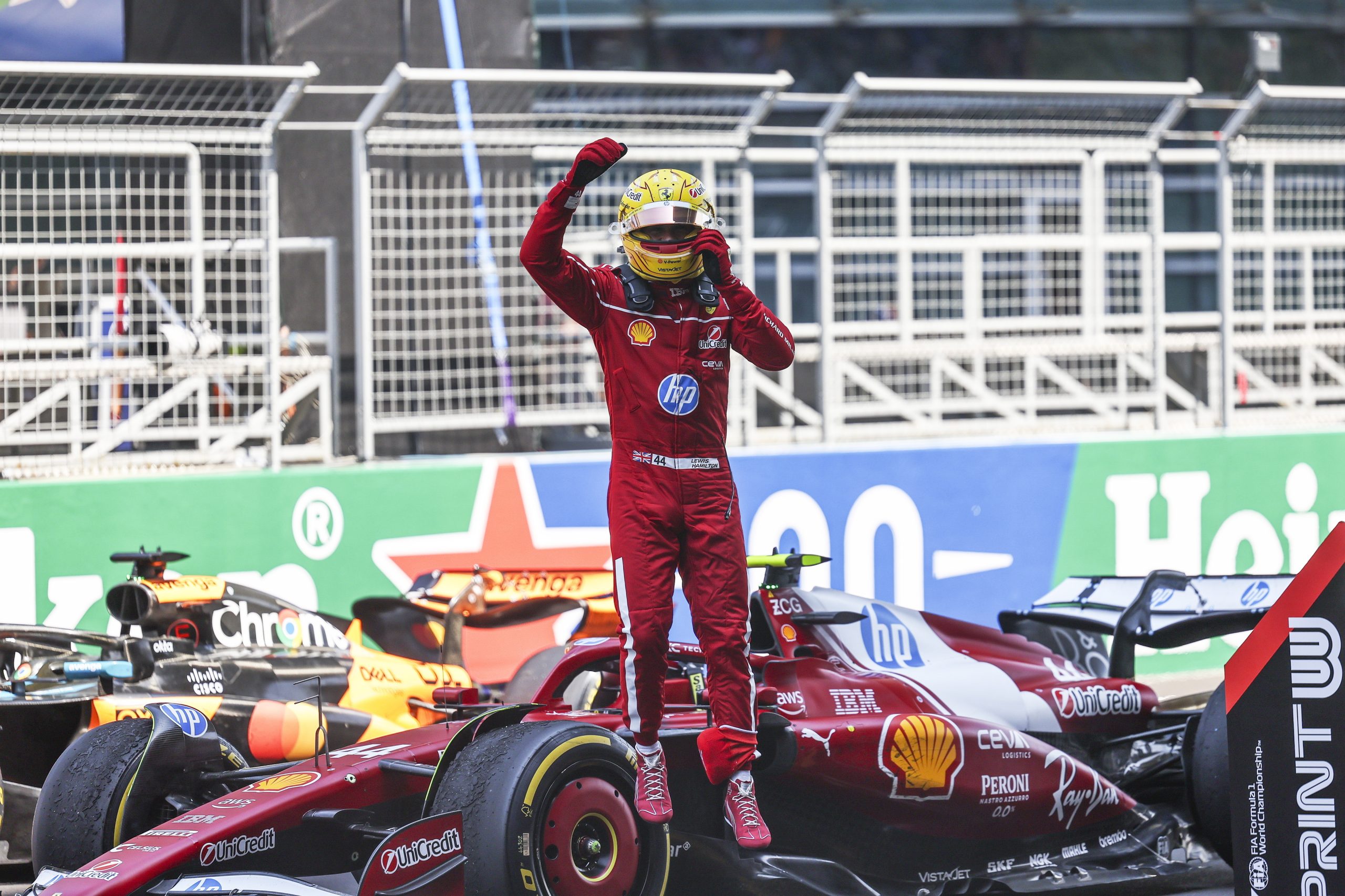 Lewis Hamilton vence GP de Barcelona: “Ajudaram-me a concretizar este sonho”