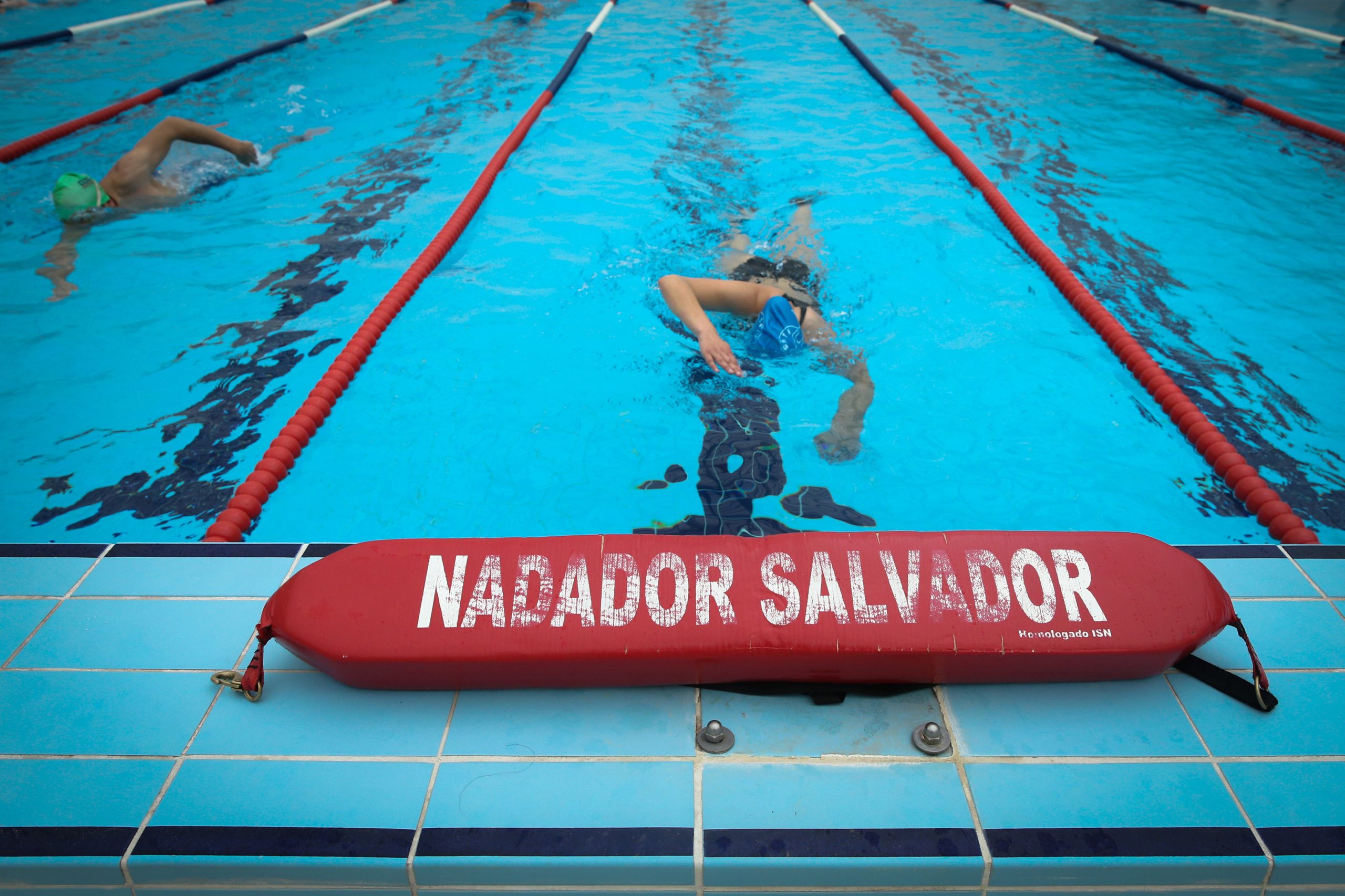 Só 20% dos nadadores-salvadores regressa às praias no ano seguinte ao curso