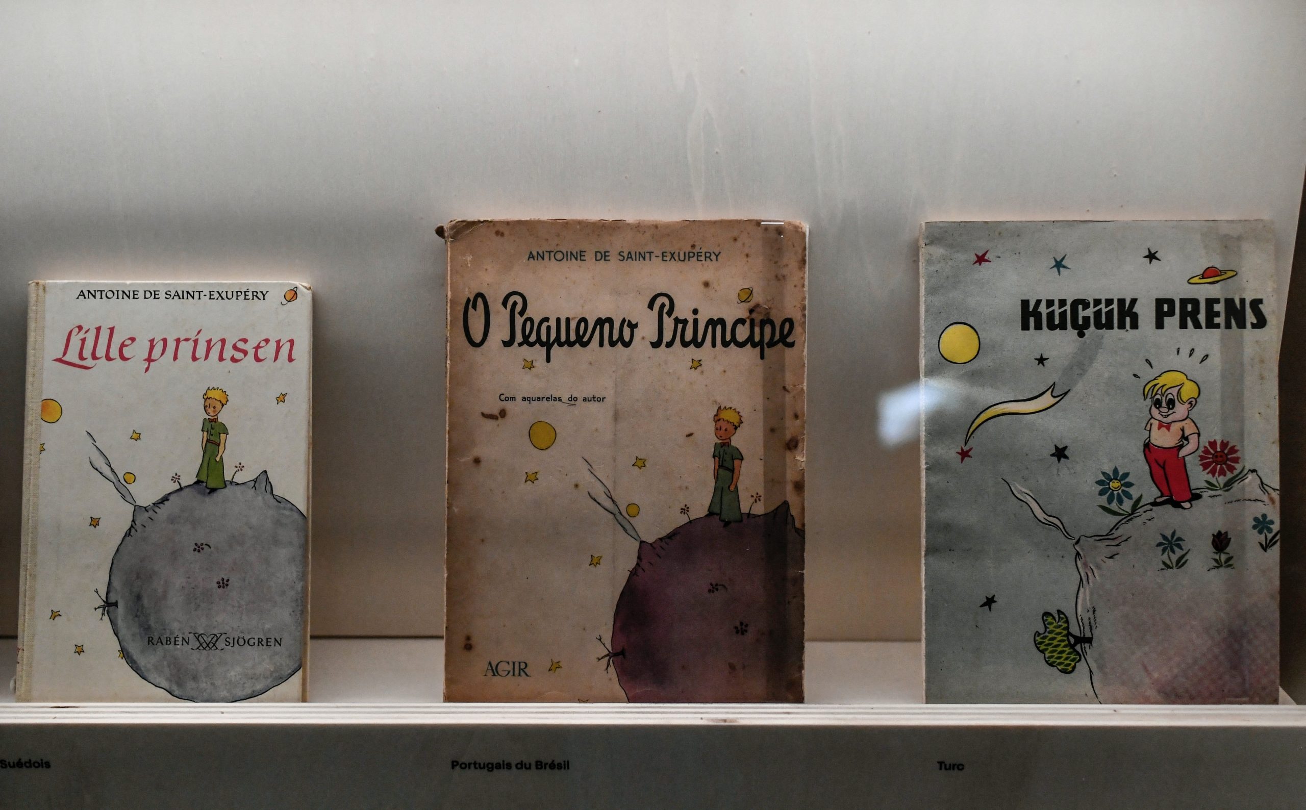 Quase 80 anos depois da sua publicação, França expõe pela primeira vez o manuscrito de “O Principezinho”
