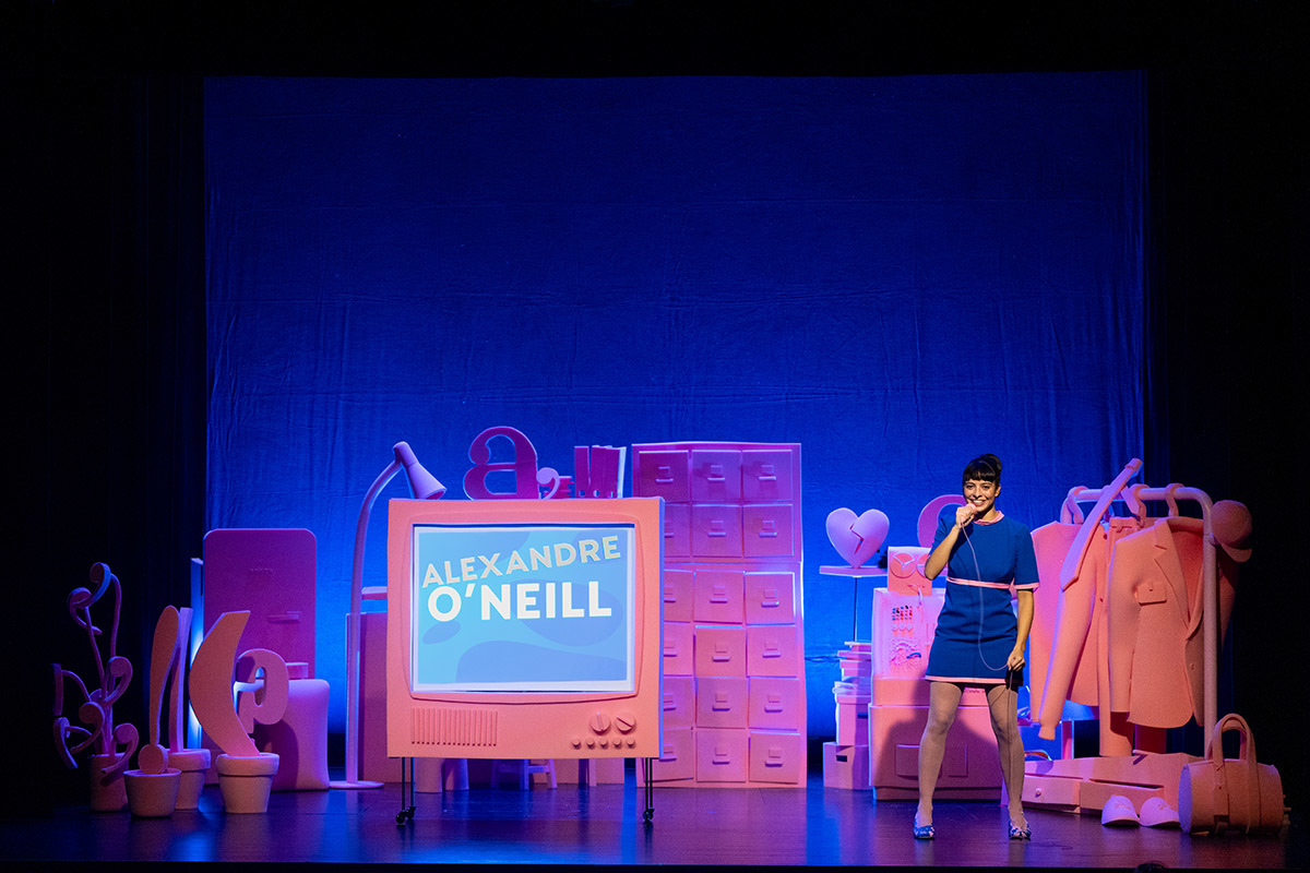 Teatro Carlos Alberto apresenta “Um Poeta em Forma de Assim” em homenagem a Alexandre O’Neill