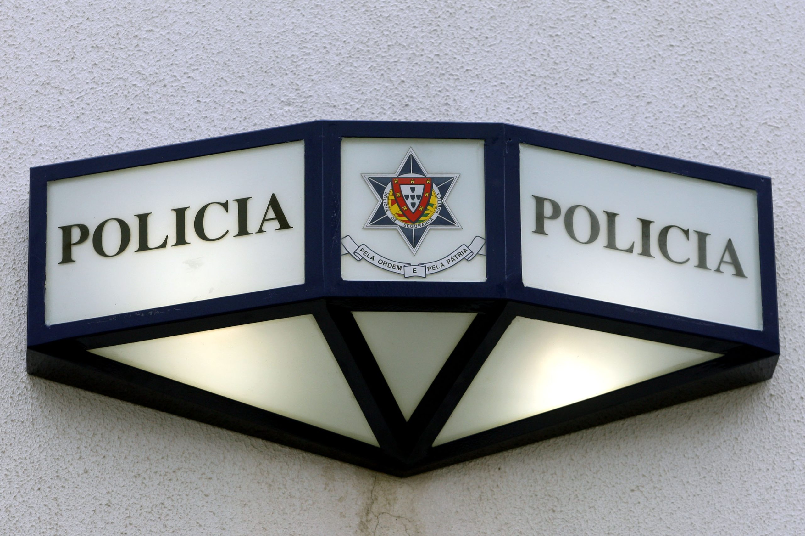 Polícias acusados de agressões a dois agentes durante curso em 2013 conhecem hoje sentença
