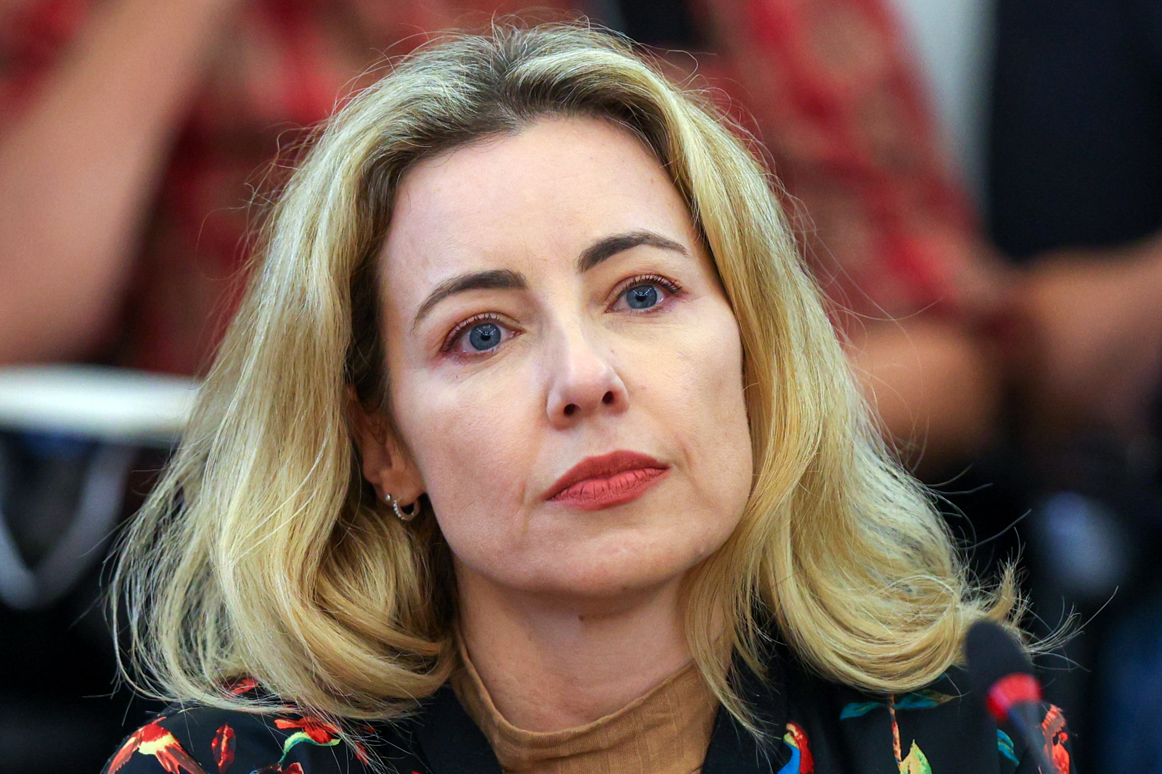“Mentira calculada” e “assassinato mediático” no caso gémeas. Advogado diz que mãe das crianças foi atacada