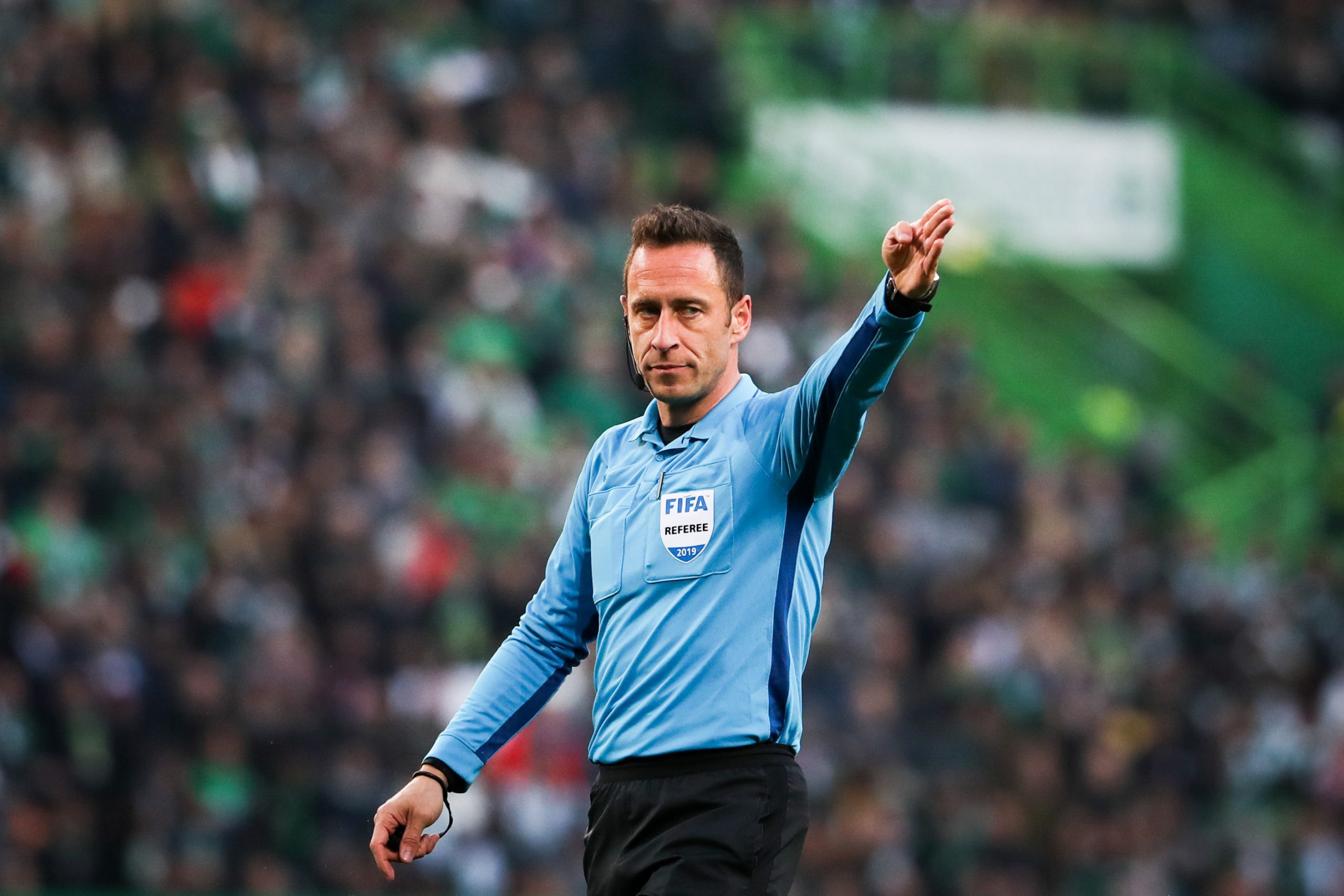 Artur Soares Dias entre os 12 videoárbitros em formação da FIFA