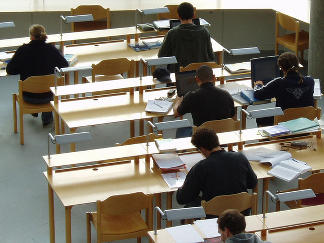 Ensino Superior: Cursos técnicos curtos crescem a afirmam-se no acesso a licenciaturas