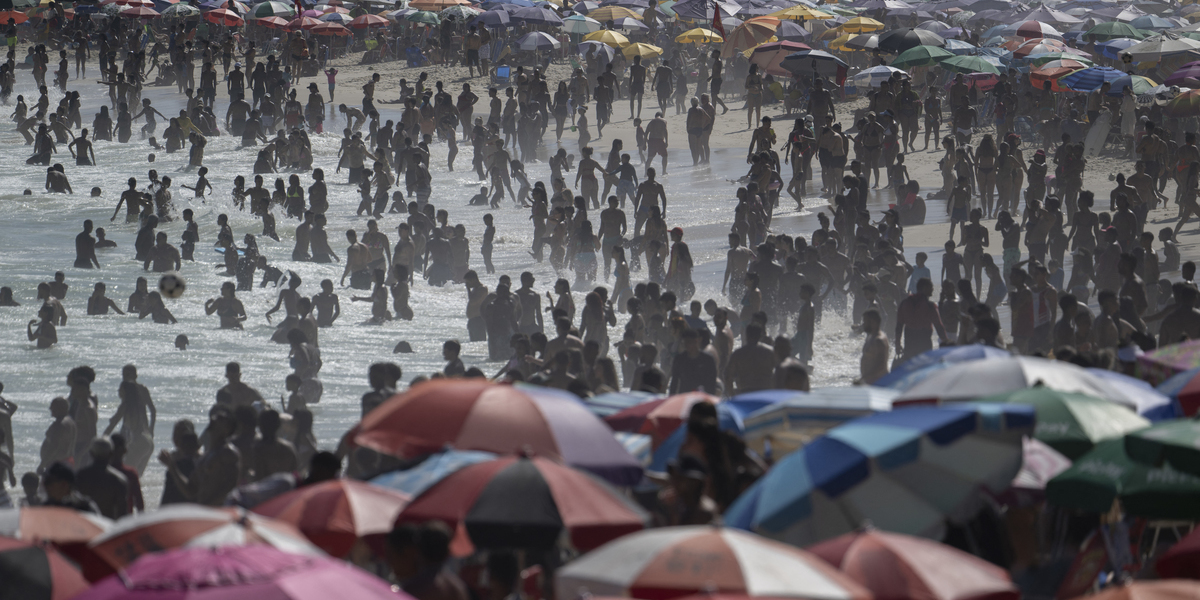 Calor pode “deixar um homem louco”? Investigadores alertam que altas temperaturas afetam a saúde mental