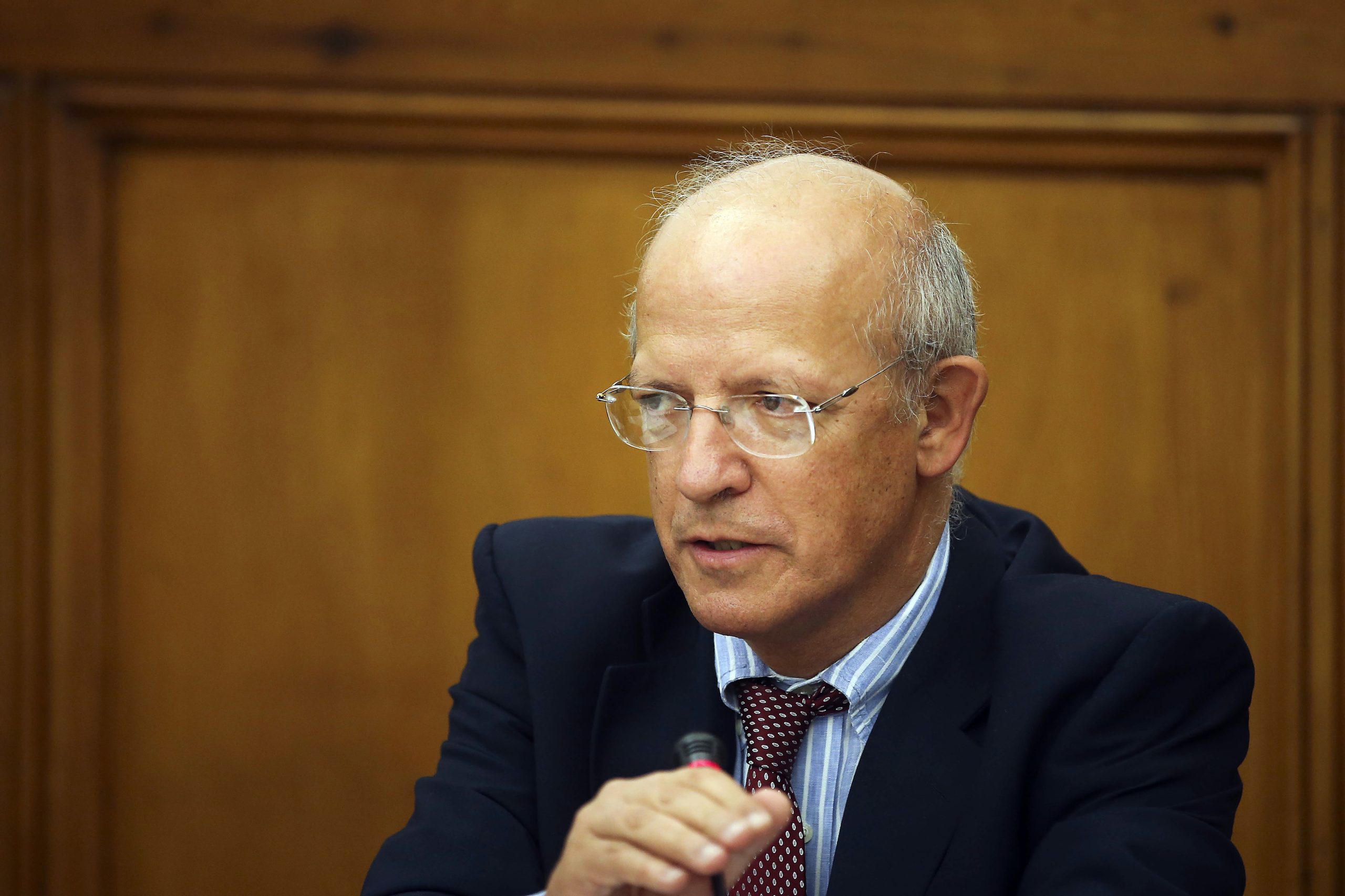 Santos Silva admite declarar filhos do embaixador do Iraque ‘persona non grata’