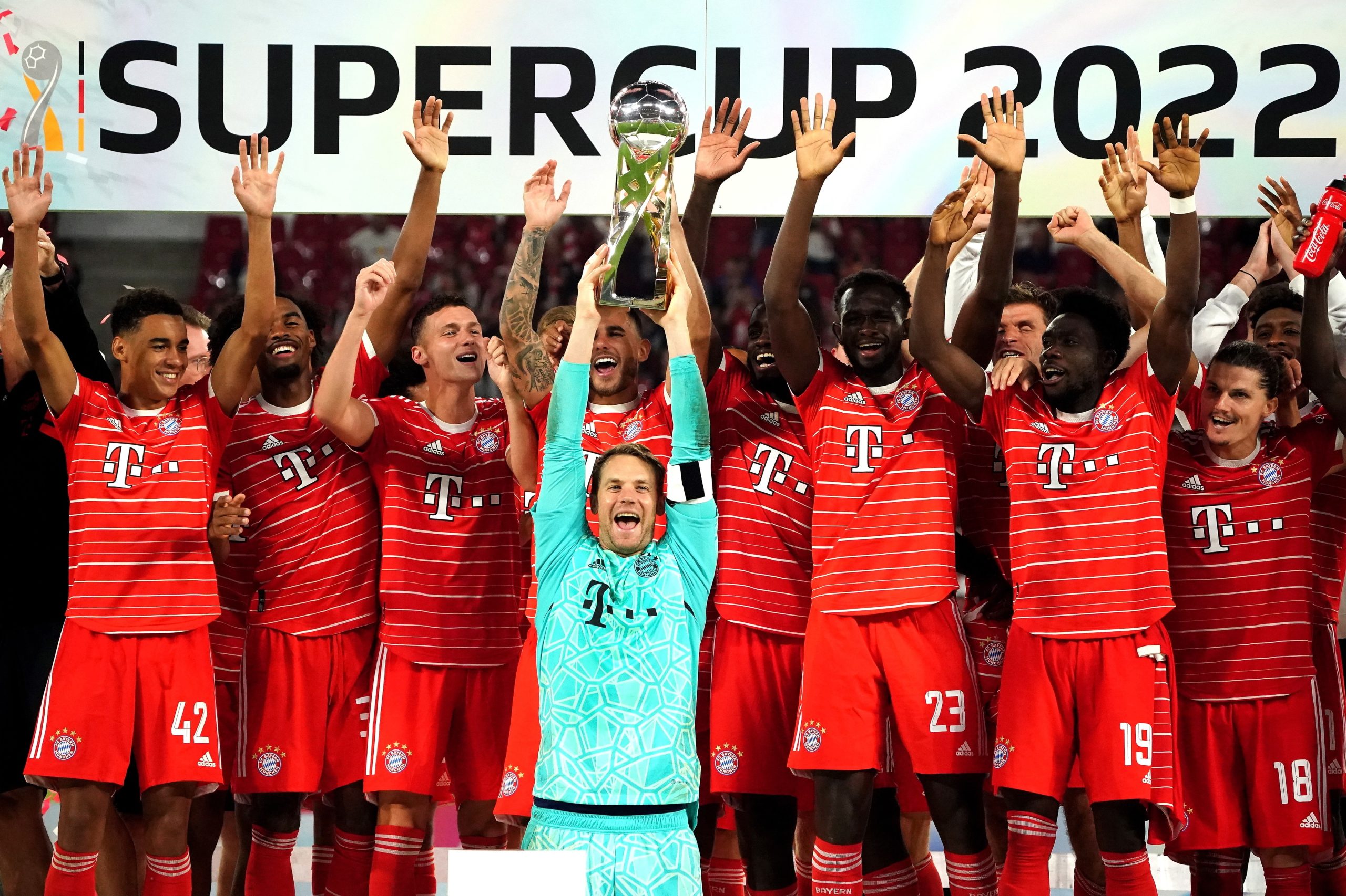 Bayern conquista Supertaça da Alemanha, com vitória por 5-3 sobre o Leipzig