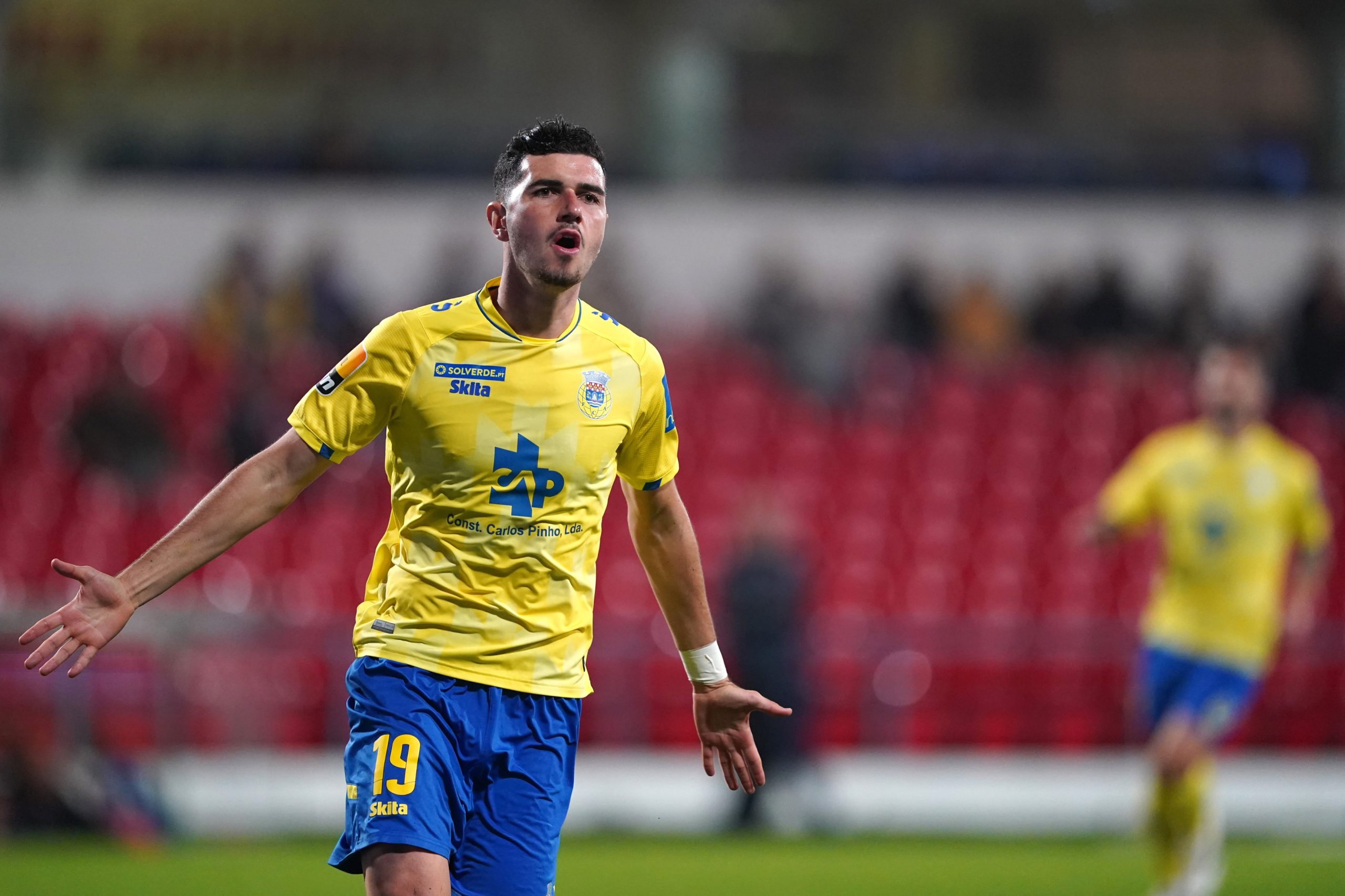 Arouca afasta Gil Vicente da Taça de Portugal com ‘hat-trick’ de Mújica