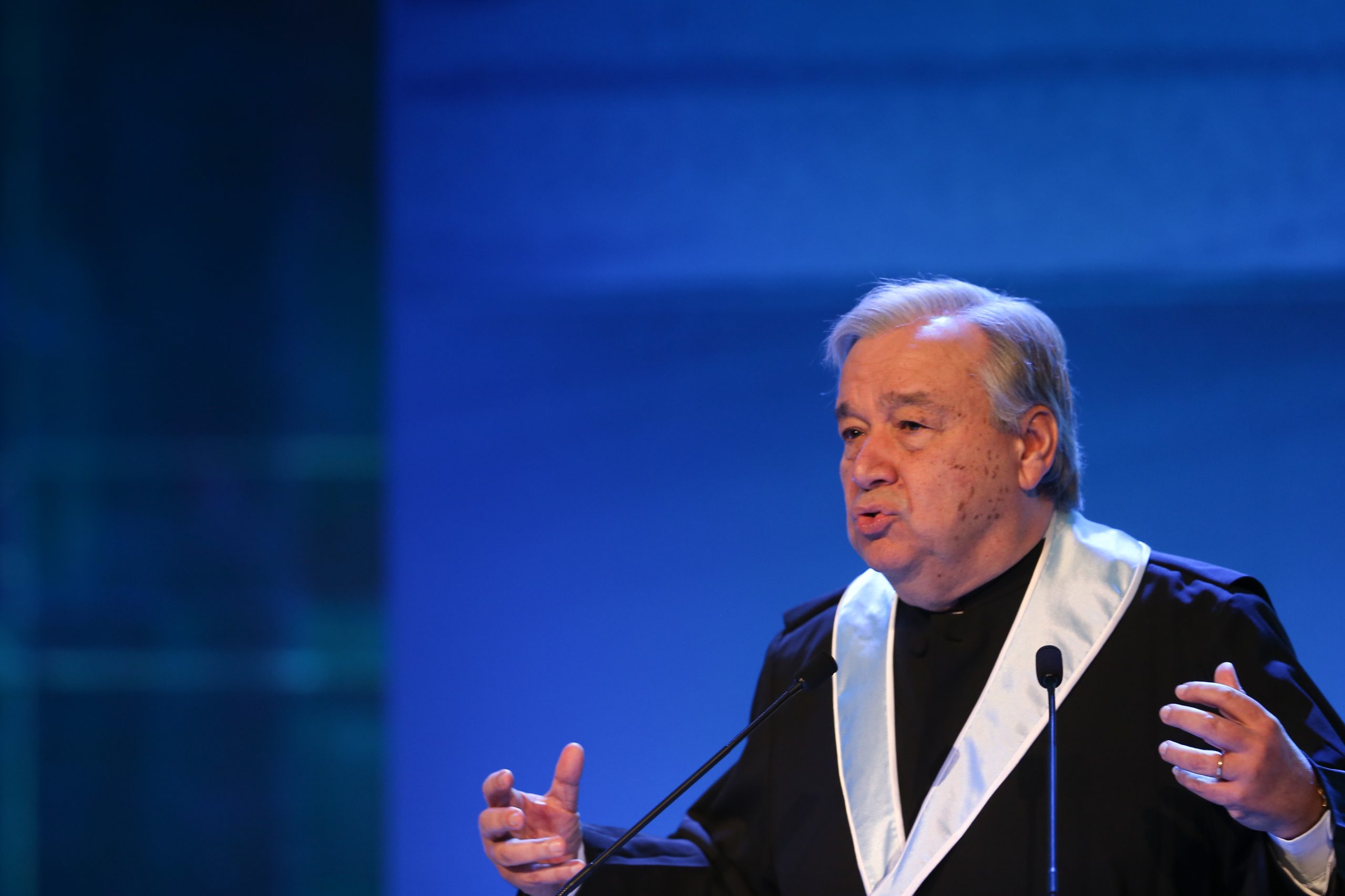 Mundo corre o “risco de perder corrida” contra alterações climáticas, alerta Guterres