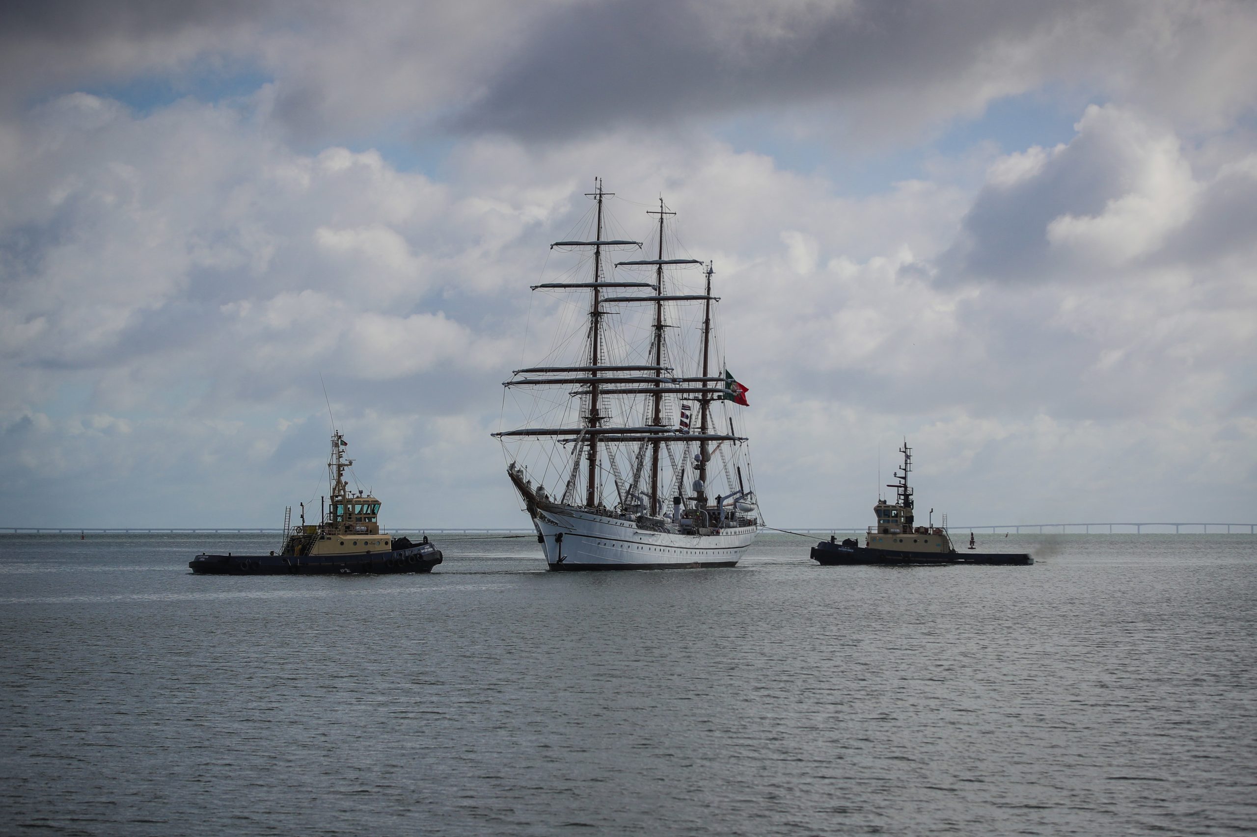 Navio símbolo da amizade de Portugal com o Brasil aporta para os 200 anos da independência