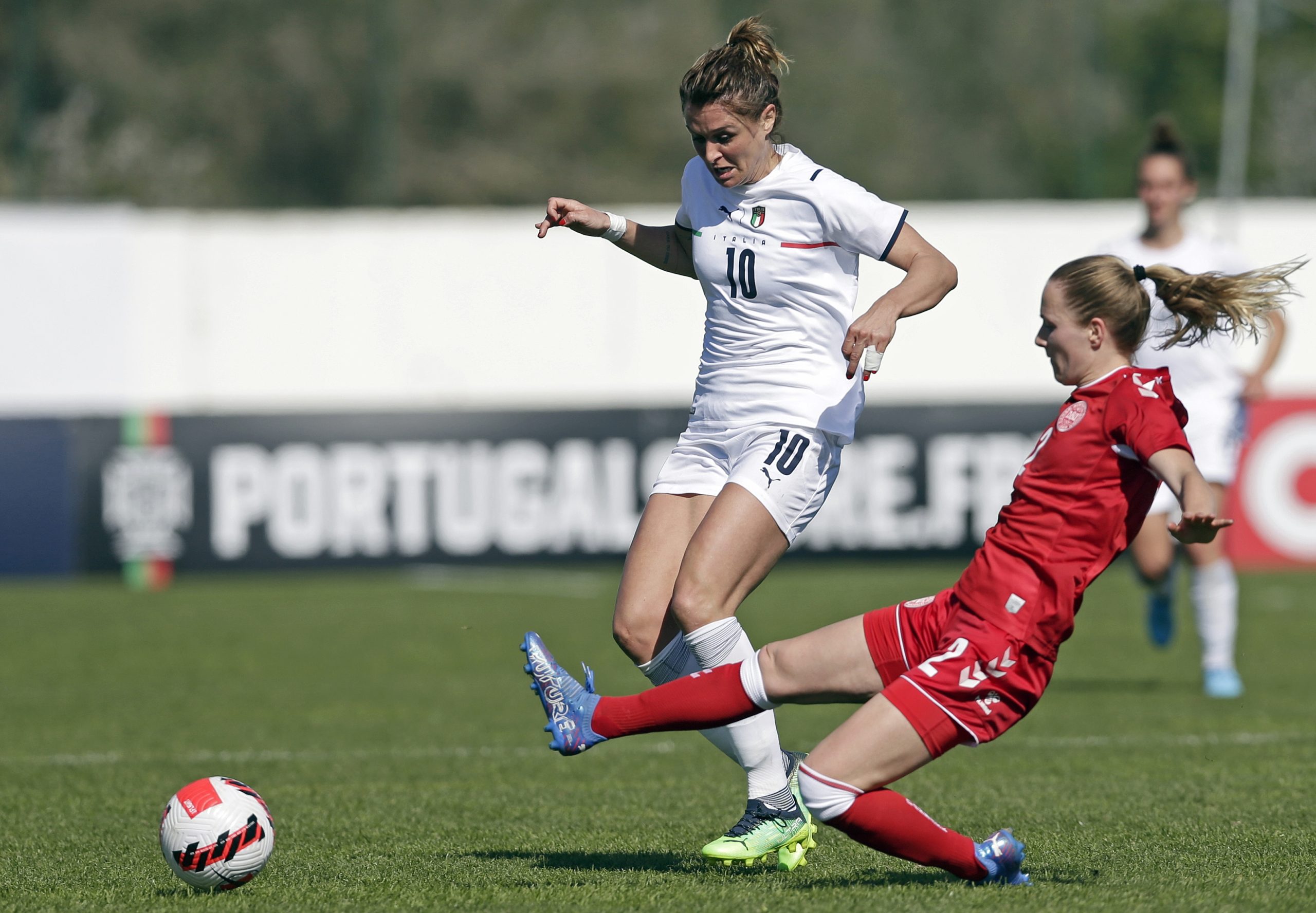Algarve Cup: Itália vence Dinamarca pela margem mínima no jogo de abertura