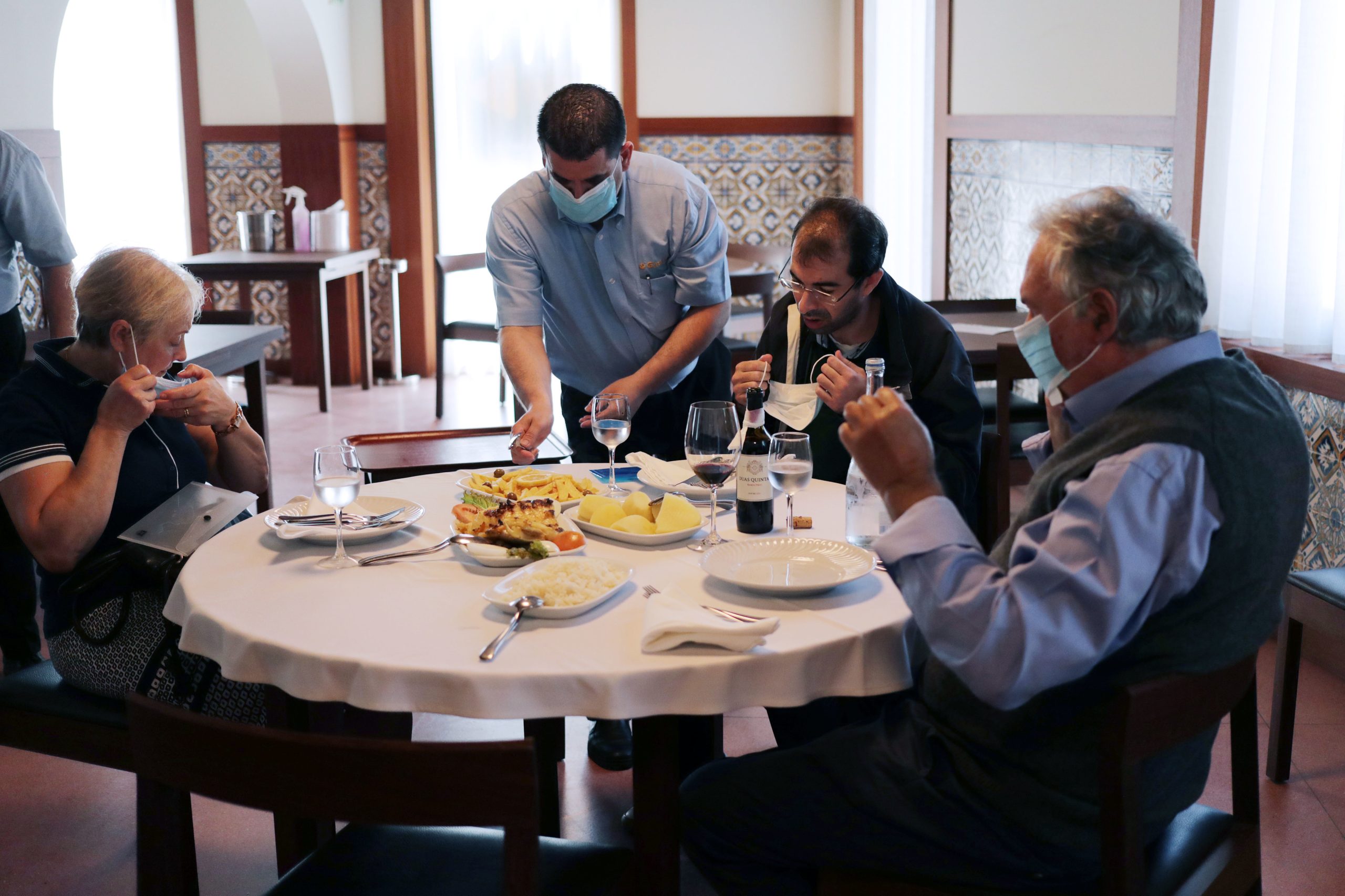 “Nove meses para nascer, nove meses para morrer”. Bares, discotecas e restaurantes de Vila Real pedem para trabalhar