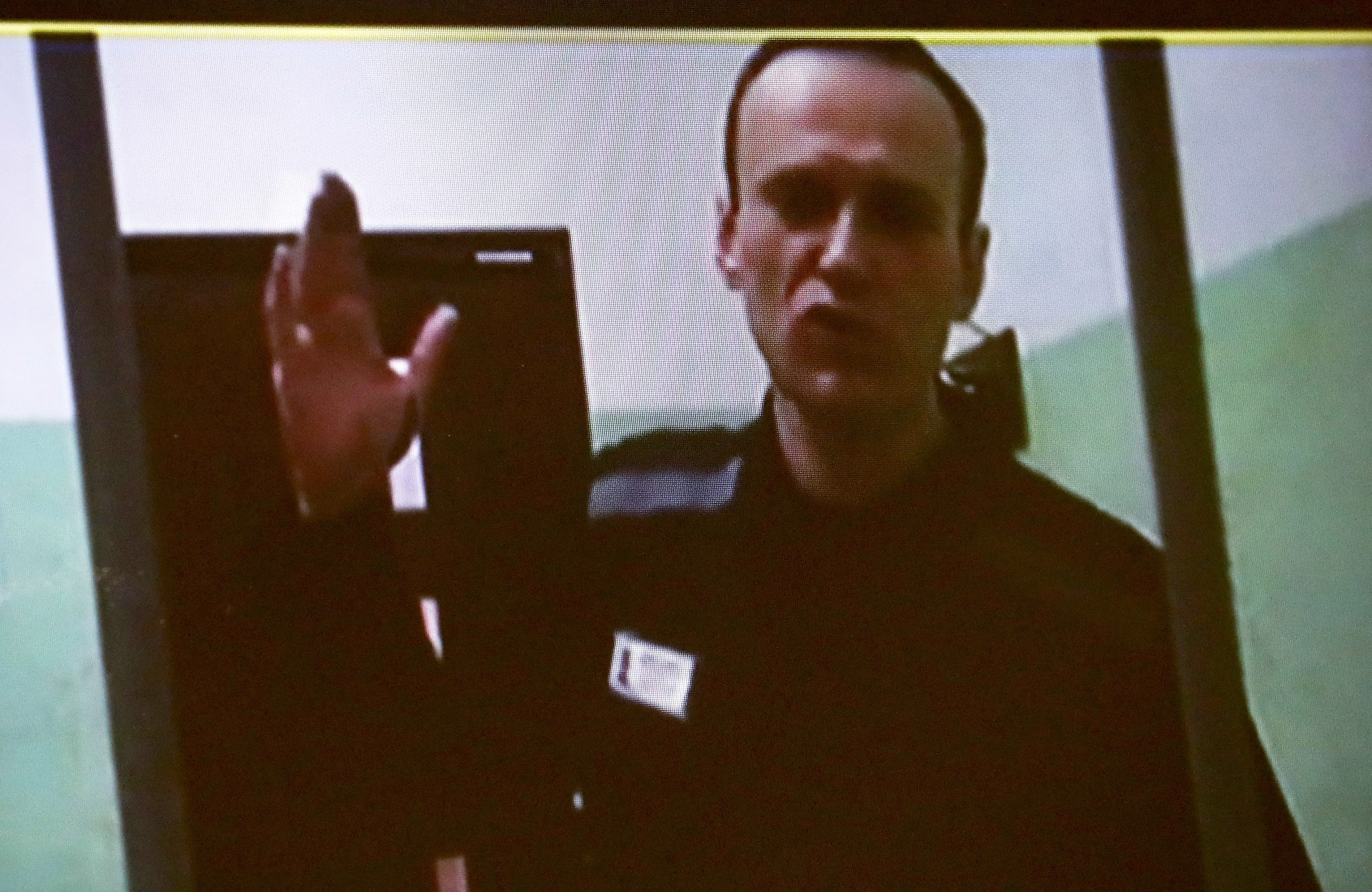 Alexei Navalny reaparece em prisão russa no Ártico
