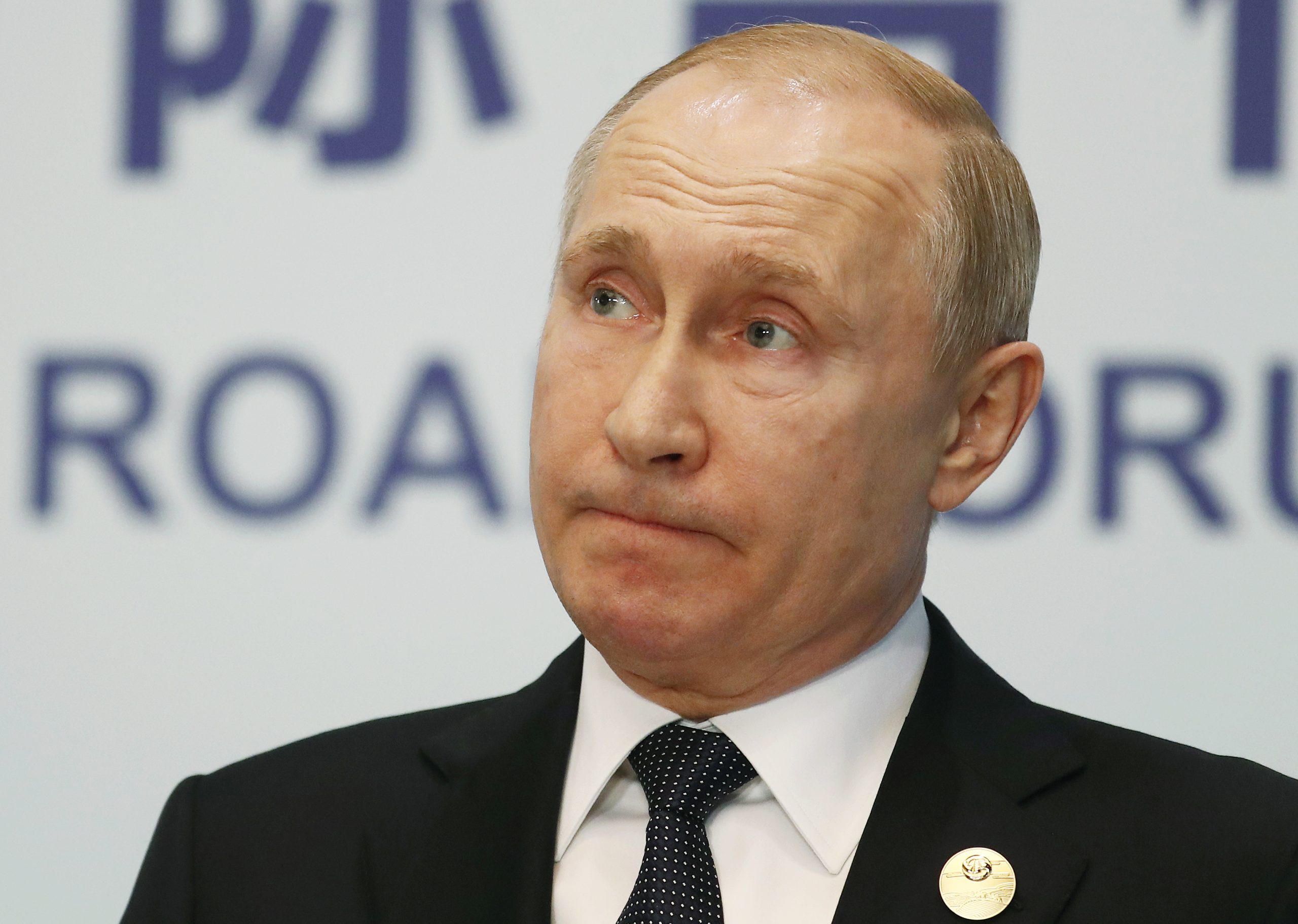 Putin recebe Pompeo em cenário de crescente escalada de tensão no Estreito de Ormuz